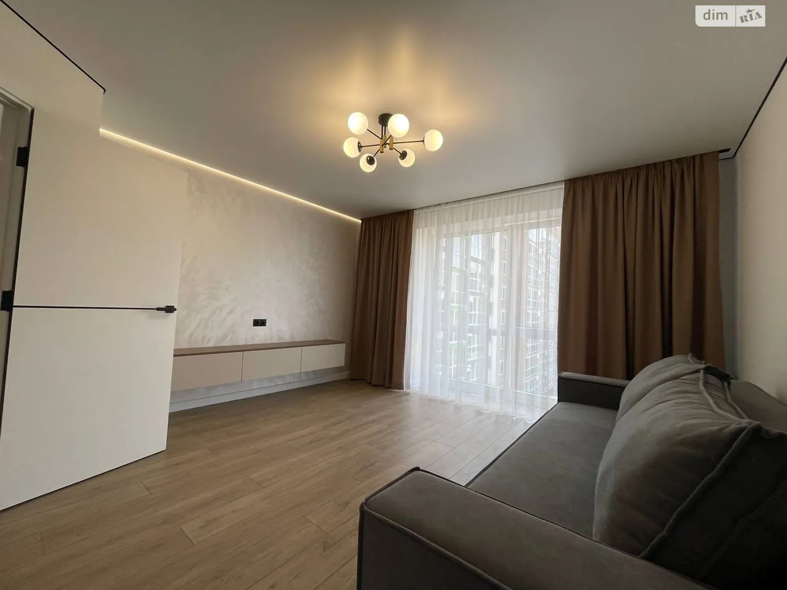 2-кімнатна квартира 60 кв. м у Тернополі, вул. Чернівецька - фото 1