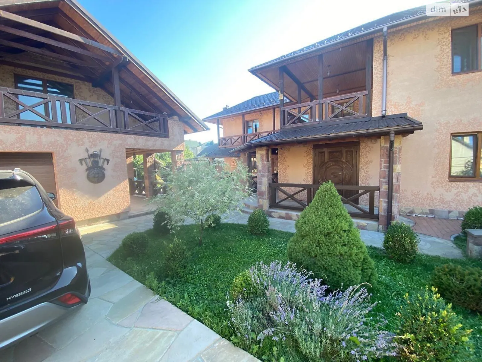Продается дом на 2 этажа 198 кв. м с камином, цена: 170000 $ - фото 1