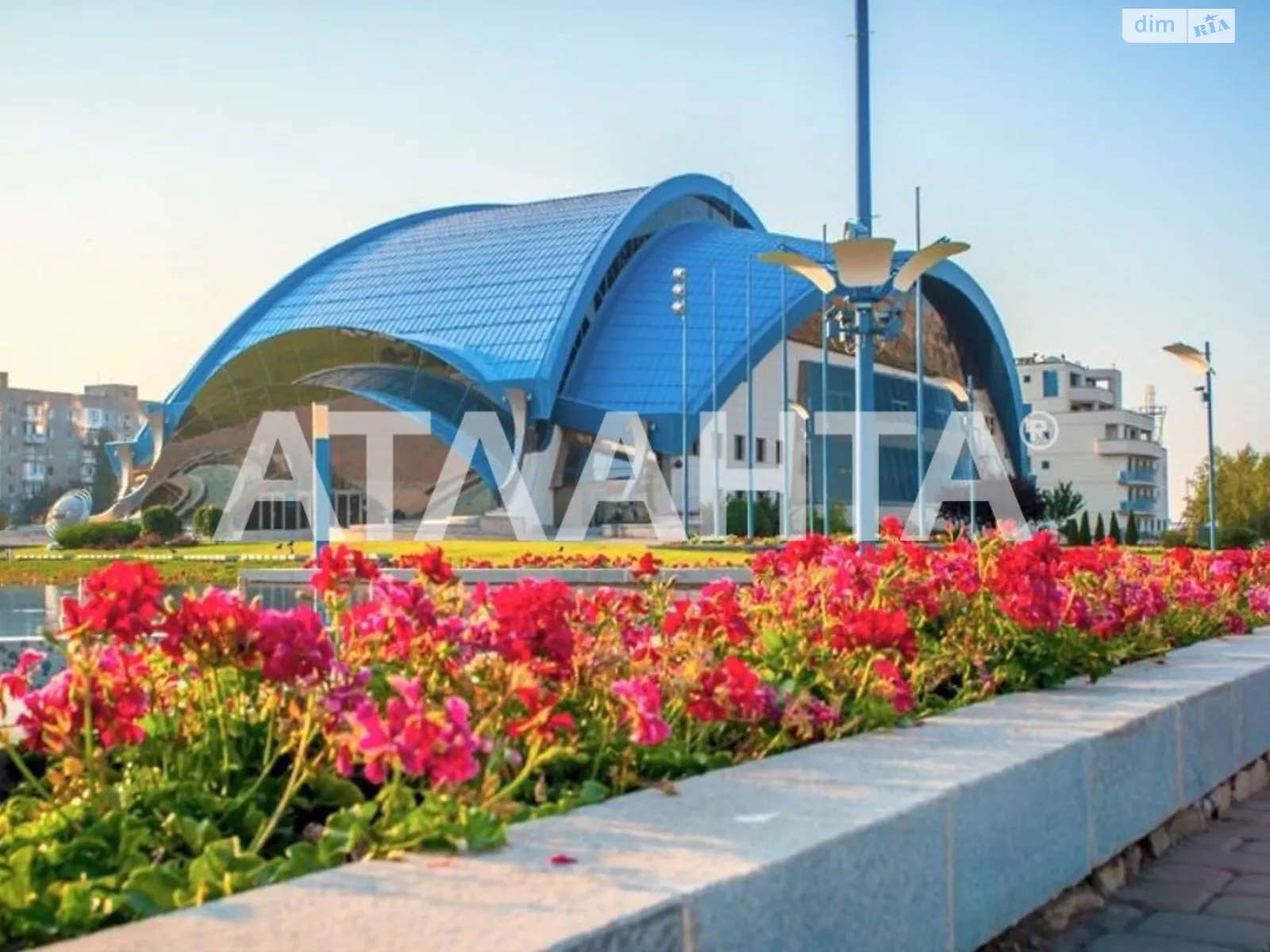 Продается 1-комнатная квартира 47.9 кв. м в Южному, ул. Иванова - фото 1