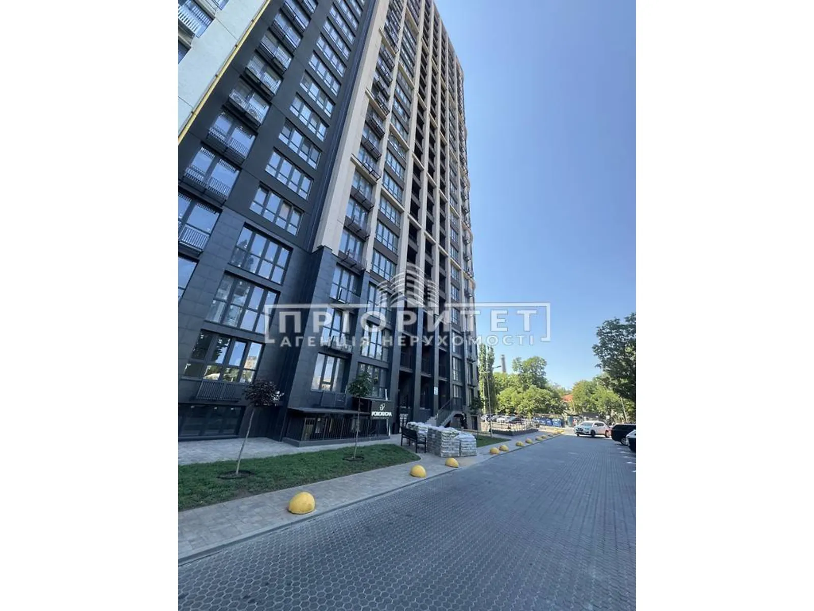 Продается 1-комнатная квартира 54 кв. м в Одессе, ул. Ивана Франко - фото 1