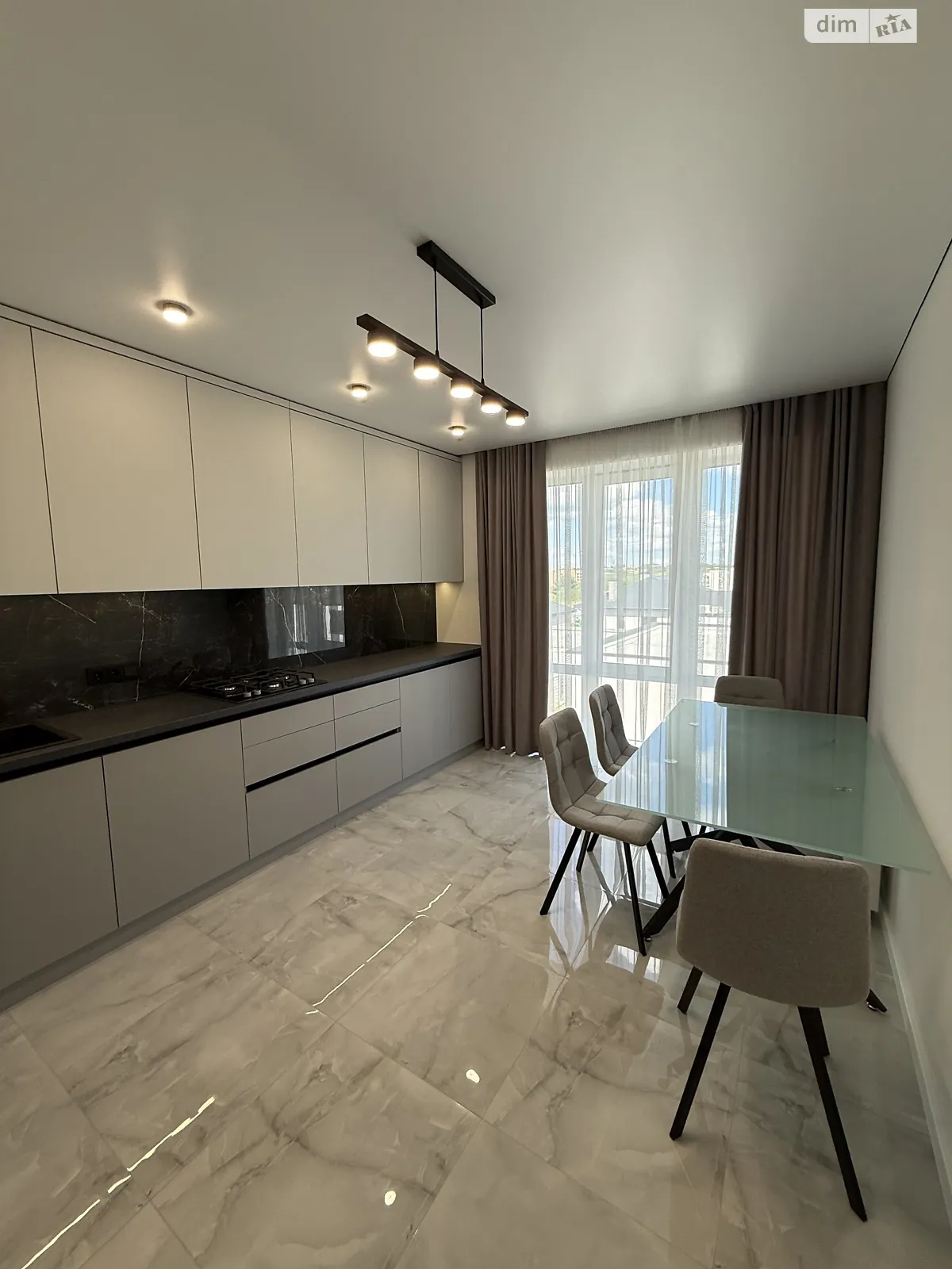 Продается 1-комнатная квартира 39.6 кв. м в Ровно, ул. Николая Боголюбова, 1Ж - фото 1