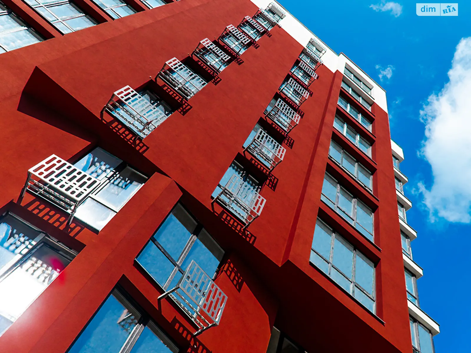 Продается 2-комнатная квартира 69 кв. м в Ивано-Франковске, ул. Химиков, 29А - фото 1