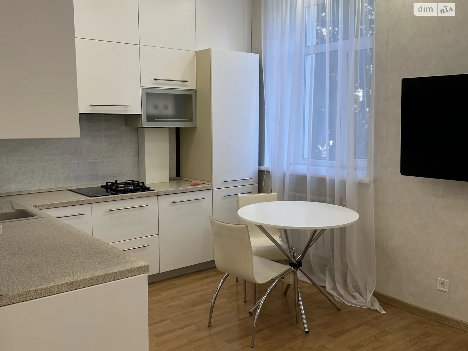 Здається в оренду 2-кімнатна квартира 51 кв. м у Дніпрі, пл. Соборна, 7А - фото 1