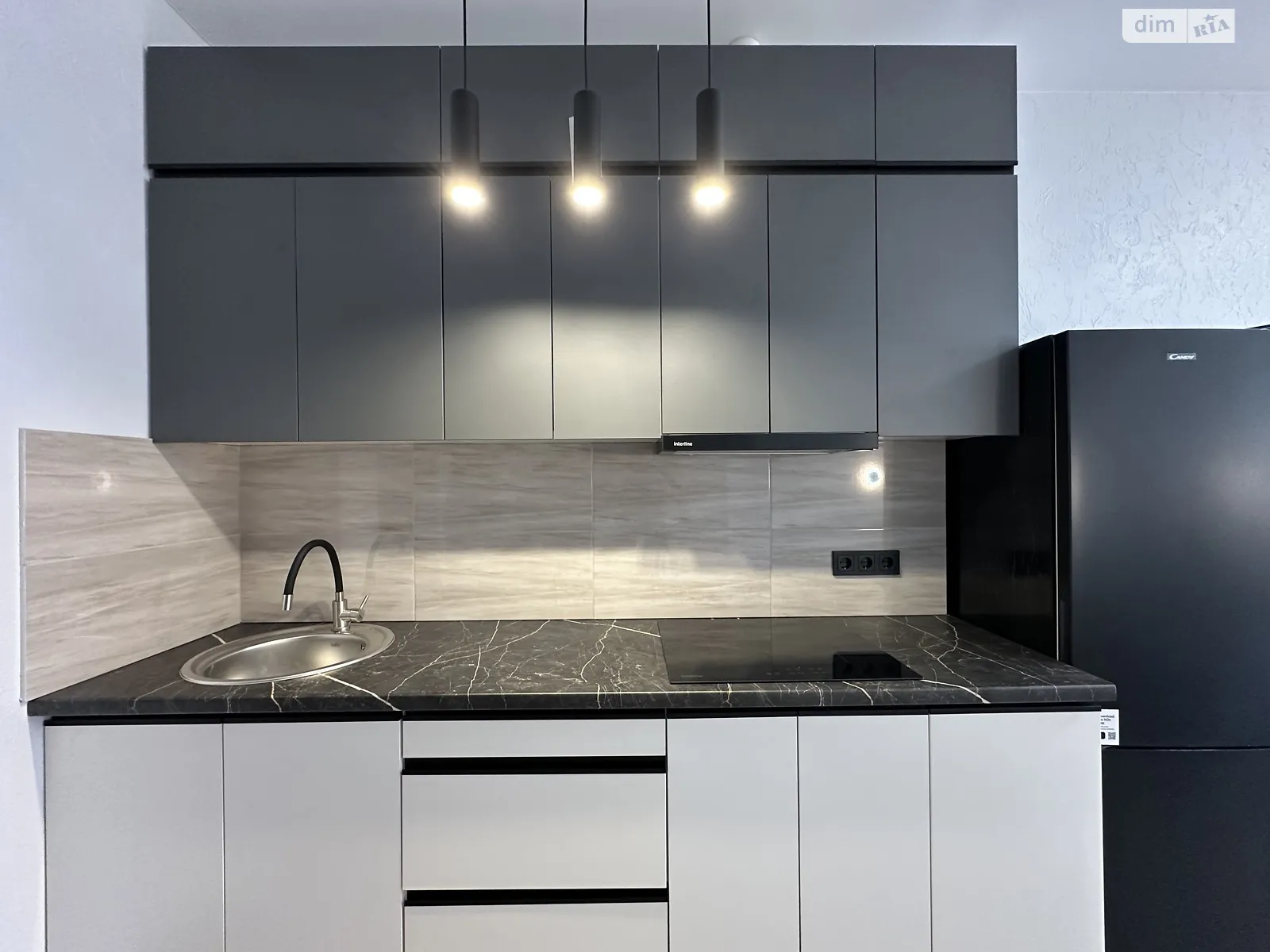 Продается 1-комнатная квартира 30 кв. м в Одессе, ул. Генуэзская, 1/1 - фото 1