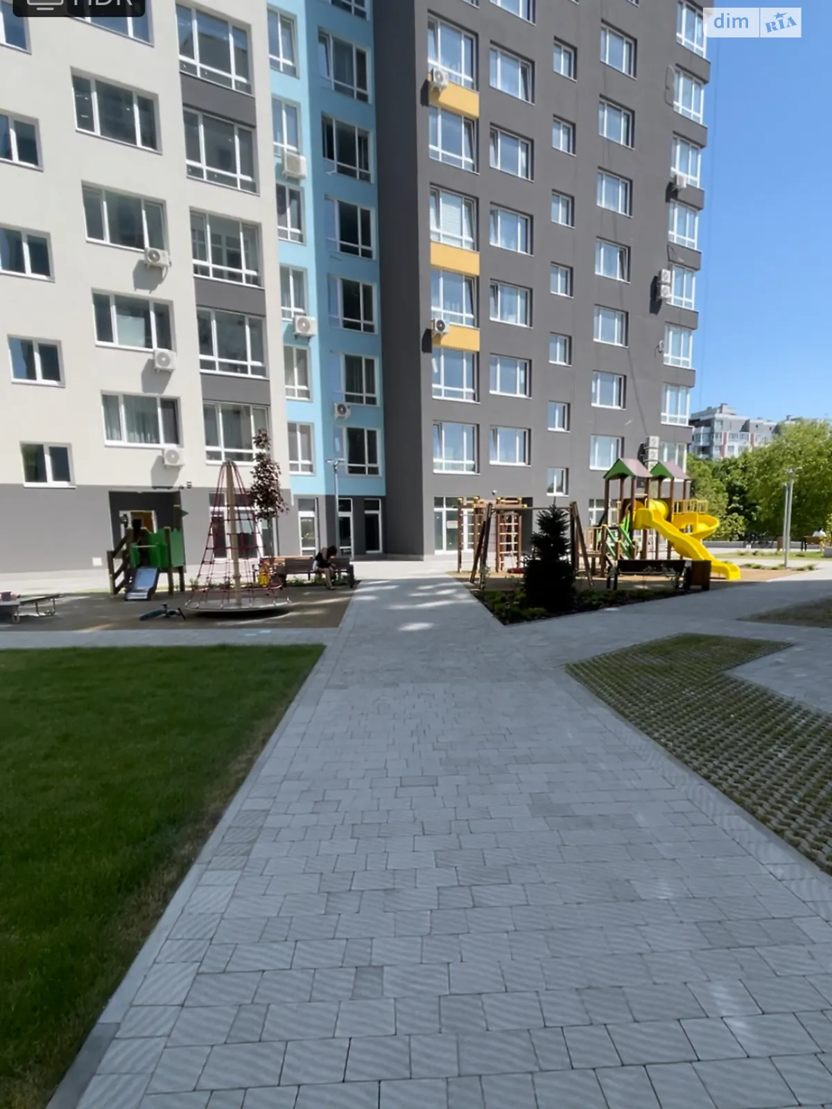 Продается офис 45 кв. м в бизнес-центре, цена: 60000 $ - фото 1