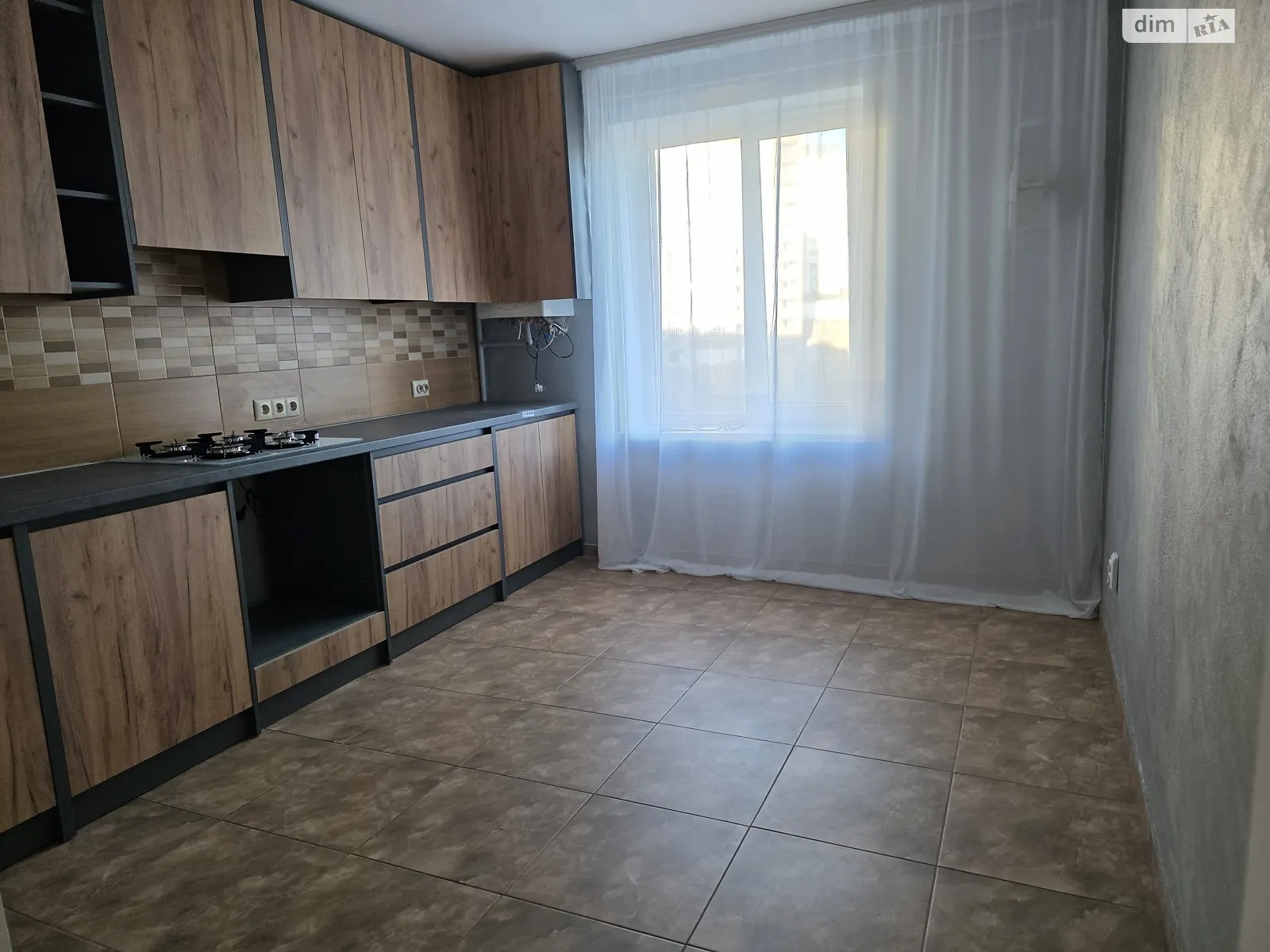 Продается 1-комнатная квартира 41.7 кв. м в Хмельницком, ул. Кармелюка, 5/6 - фото 1
