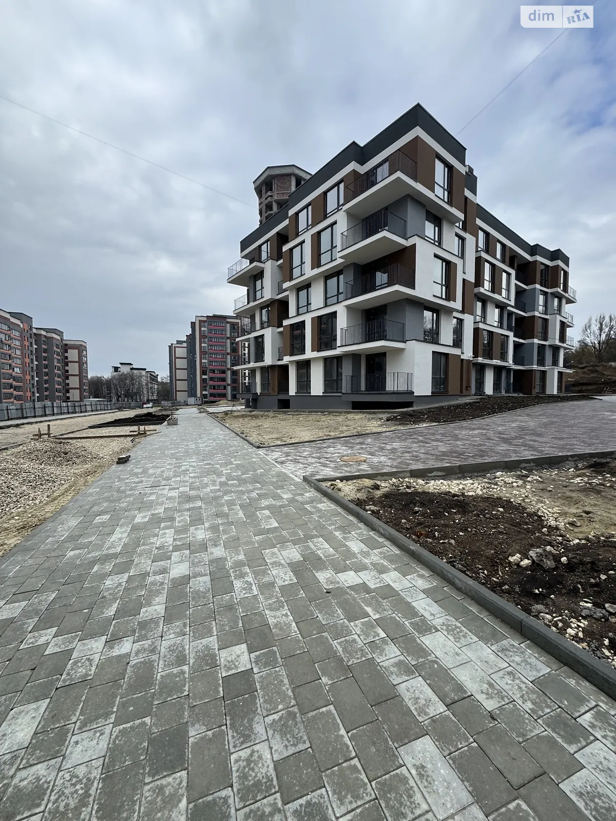 1-кімнатна квартира 40.8 кв. м у Тернополі, Підволочиське шосе - фото 1