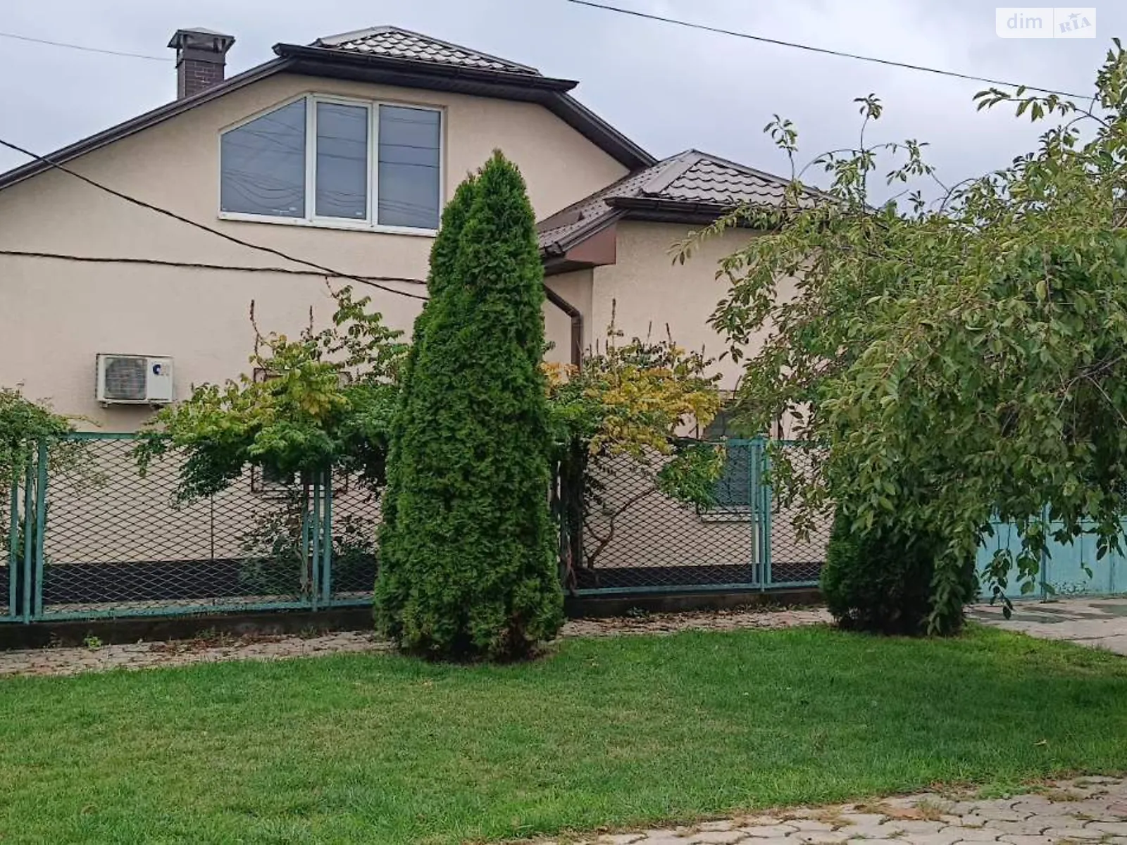 Продается дом на 2 этажа 127.7 кв. м с гаражом, цена: 90000 $ - фото 1