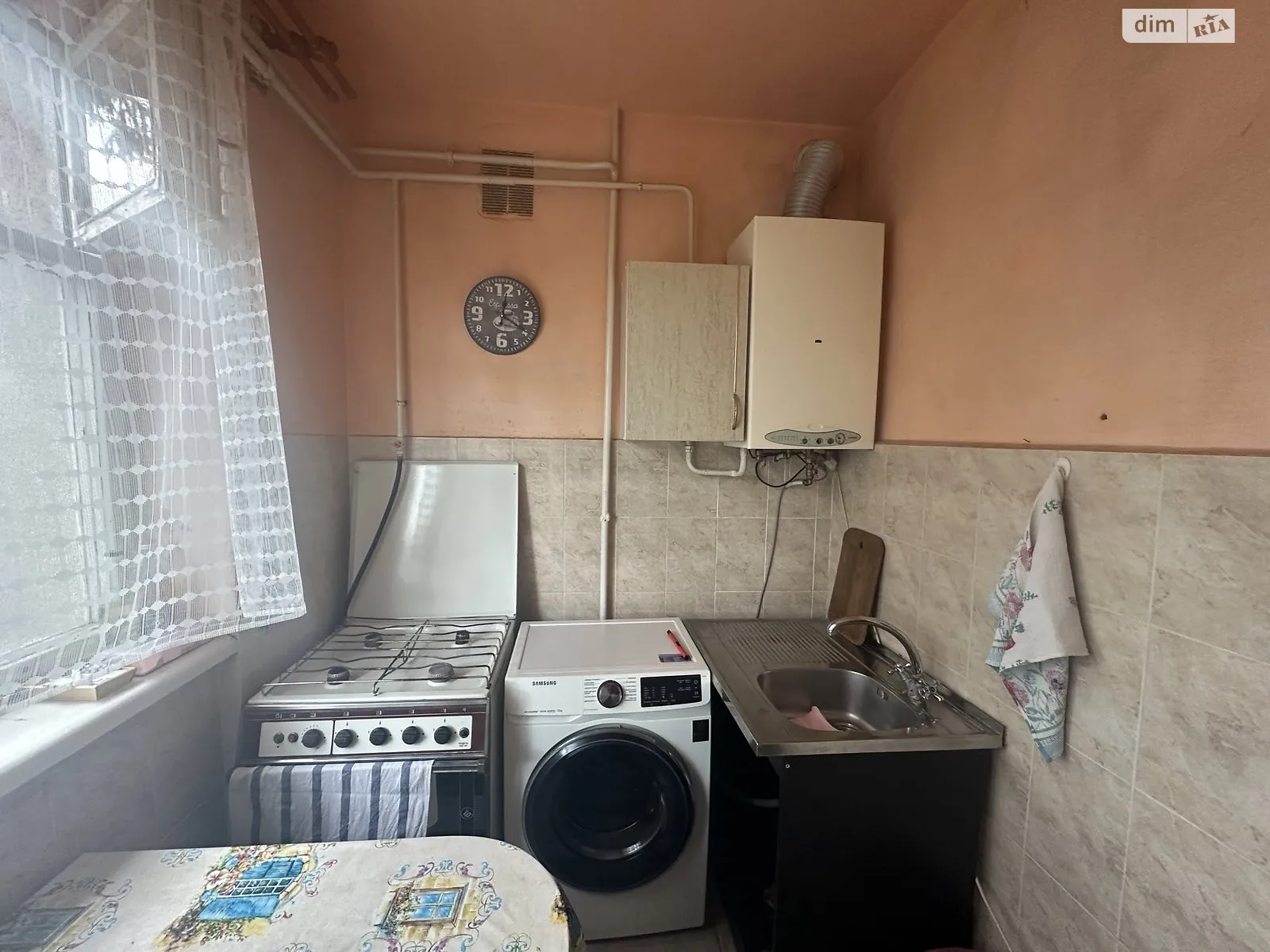 Здається в оренду 3-кімнатна квартира 60 кв. м у Ужгороді, вул. Жемайте Юлії - фото 1