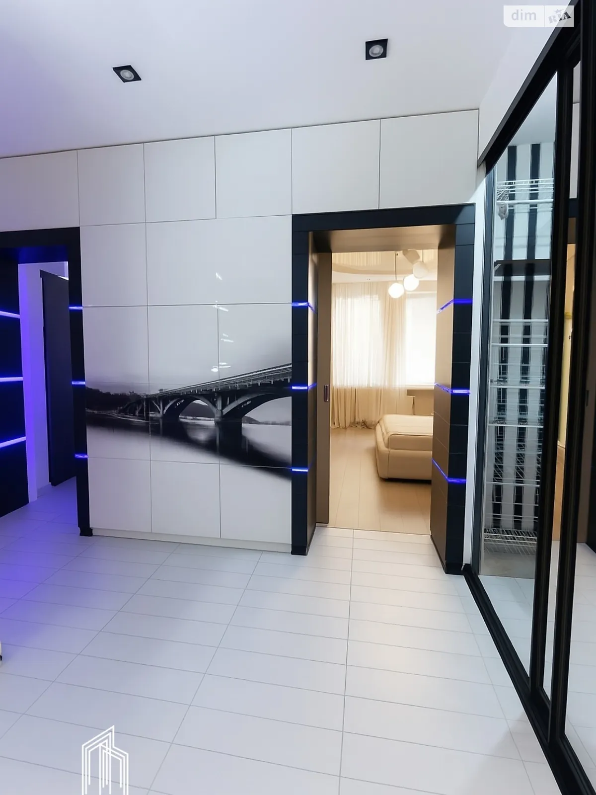 Продается 1-комнатная квартира 51.9 кв. м в Киеве, ул. Олевская, 5 - фото 1