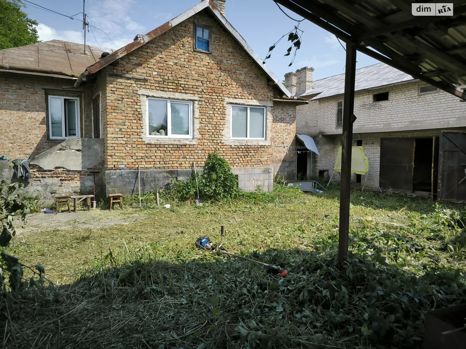 Продается дом на 2 этажа 165 кв. м с террасой, цена: 40000 $ - фото 1