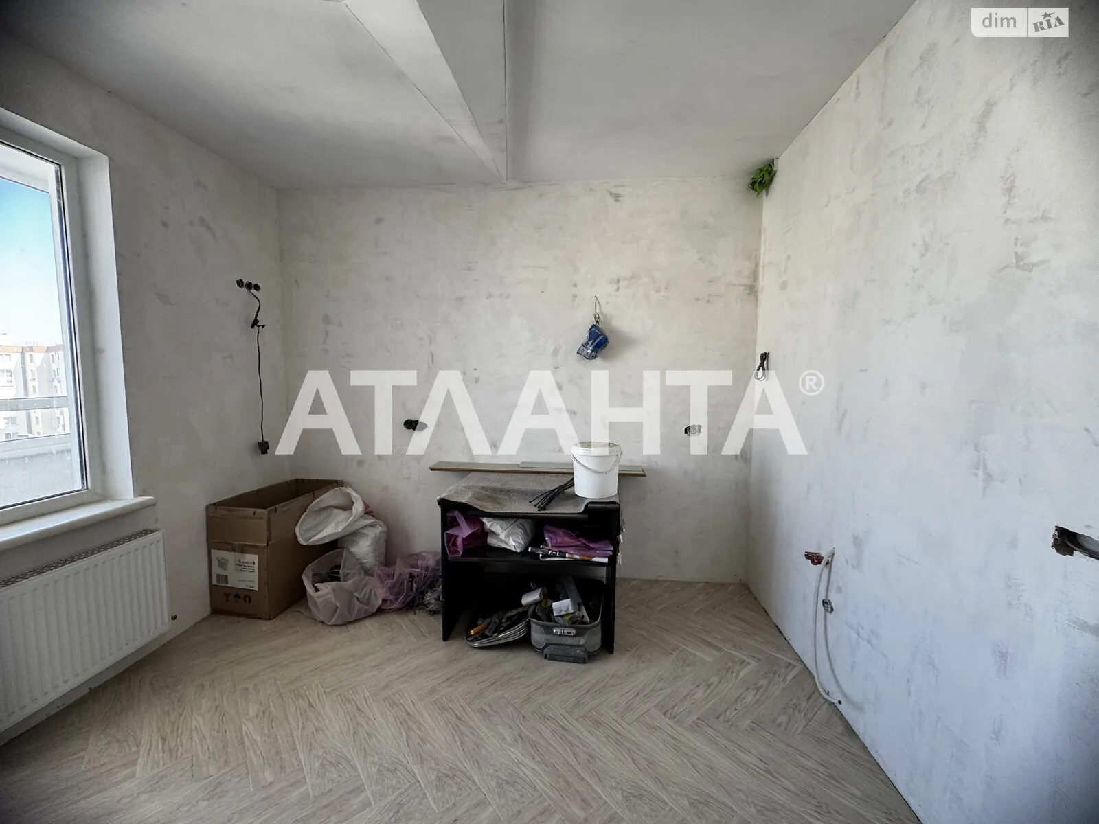 Продається 1-кімнатна квартира 39.7 кв. м у Одесі, мас. Радужний - фото 1