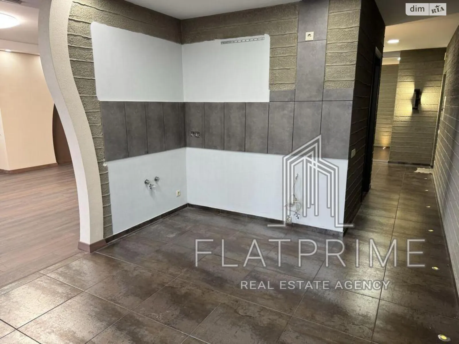 Продается 2-комнатная квартира 109.8 кв. м в Киеве, ул. Срибнокильская, 2А - фото 1