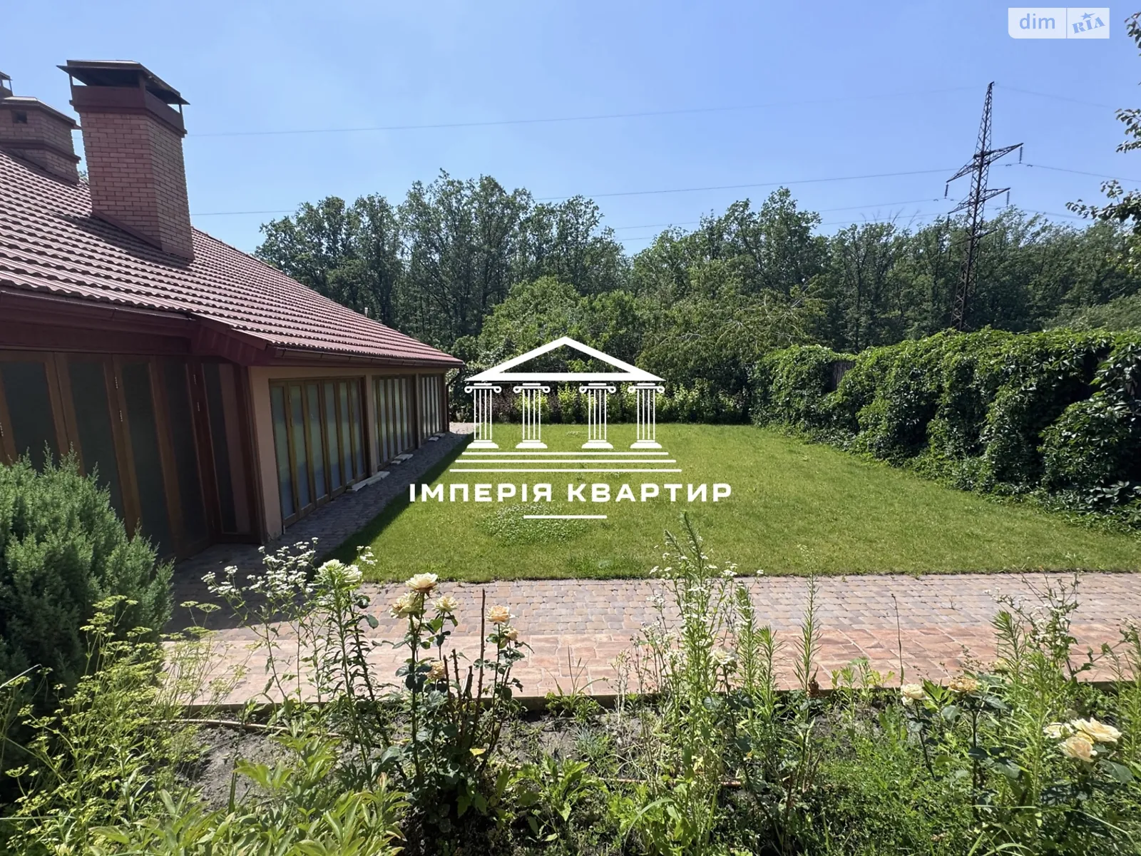 Сдается в аренду дом на 2 этажа 300 кв. м с мансардой, цена: 1600 $ - фото 1