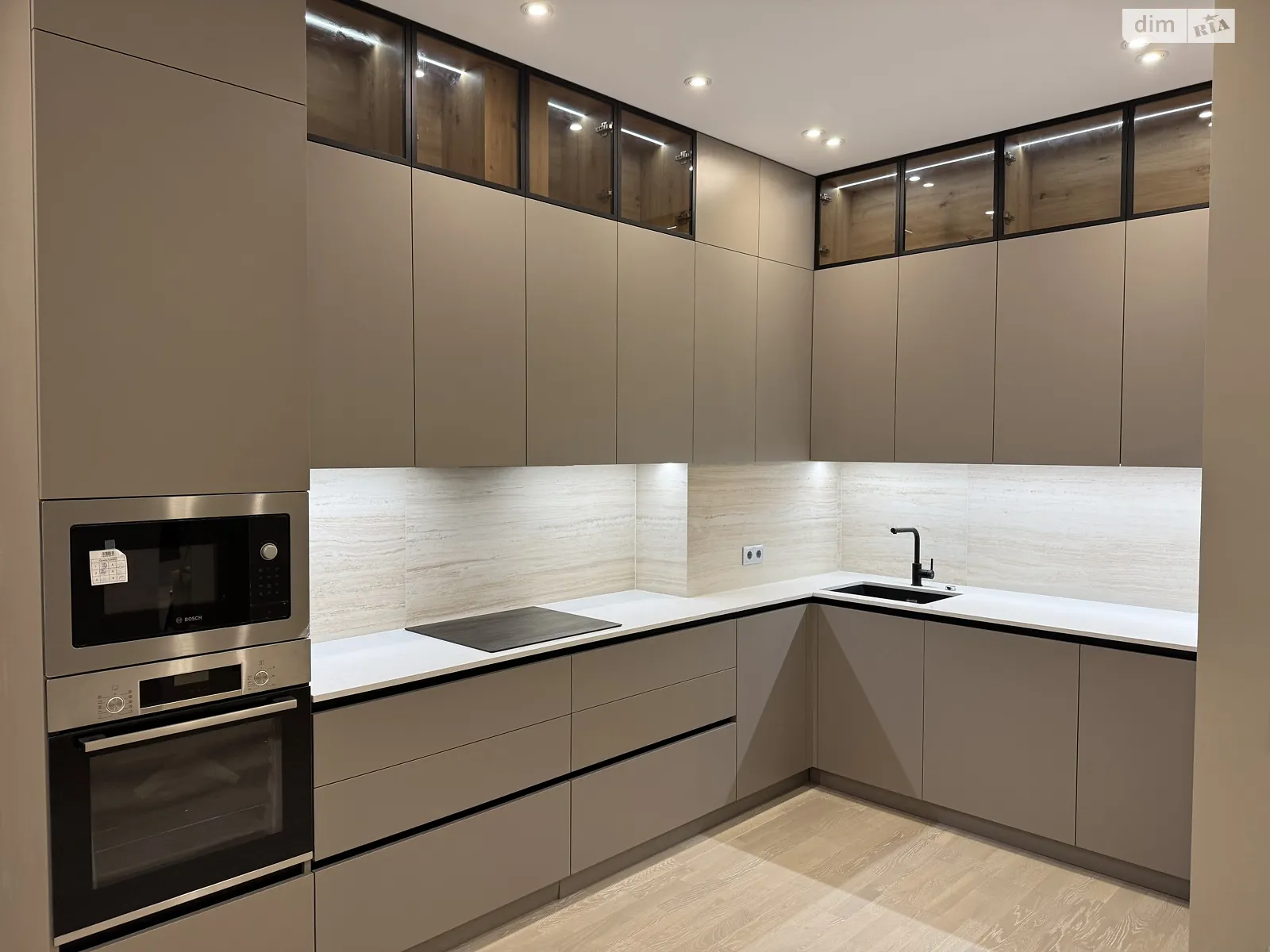 Продается 2-комнатная квартира 83.6 кв. м в Киеве, ул. Андрея Верхогляда(Драгомирова), 15Б - фото 1