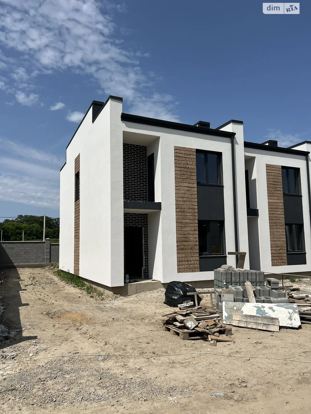 Продается часть дома 100 кв. м с верандой, цена: 65000 $ - фото 1