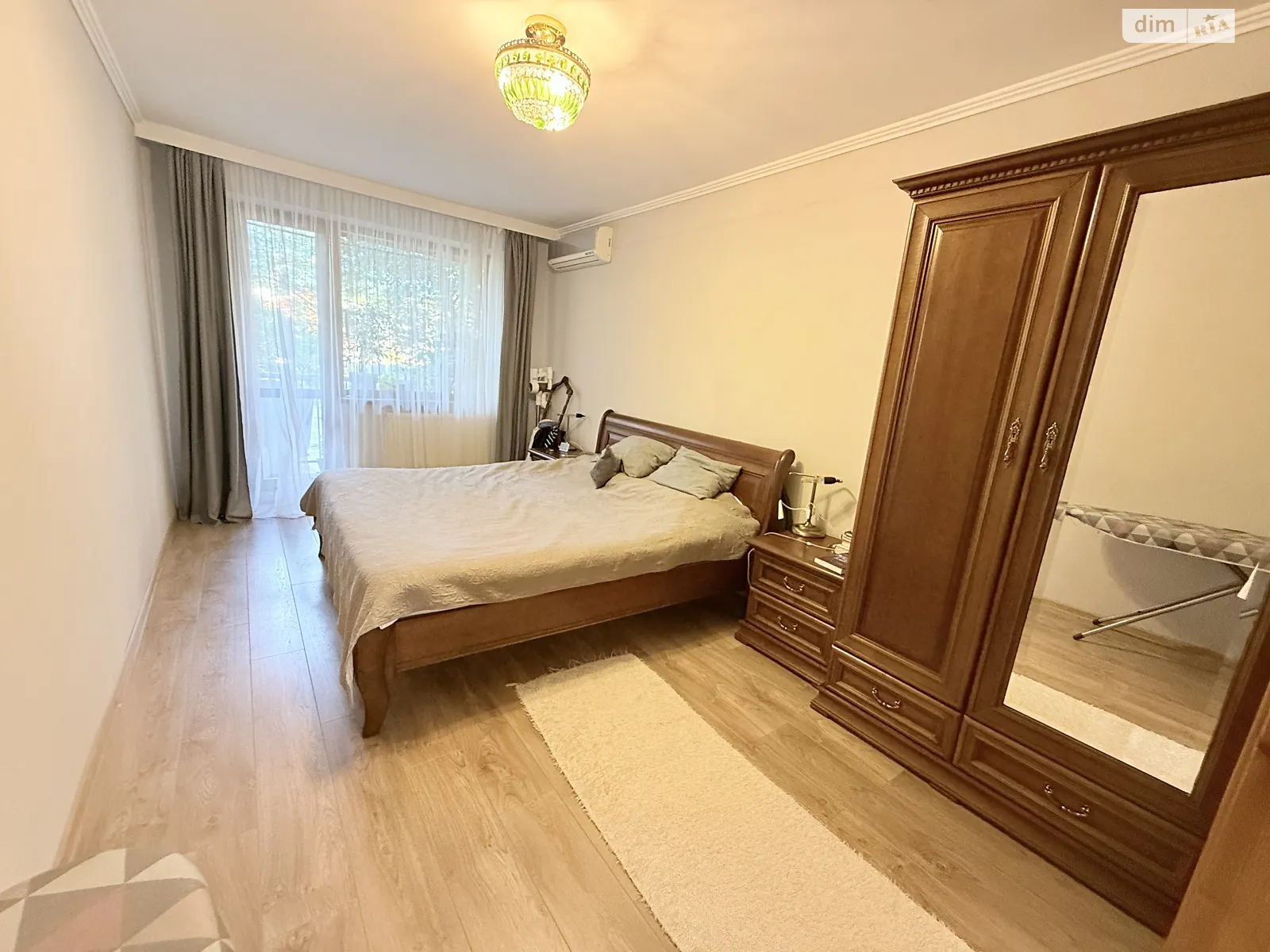 Продается 3-комнатная квартира 62.8 кв. м в Ужгороде, ул. Собранецкая - фото 1