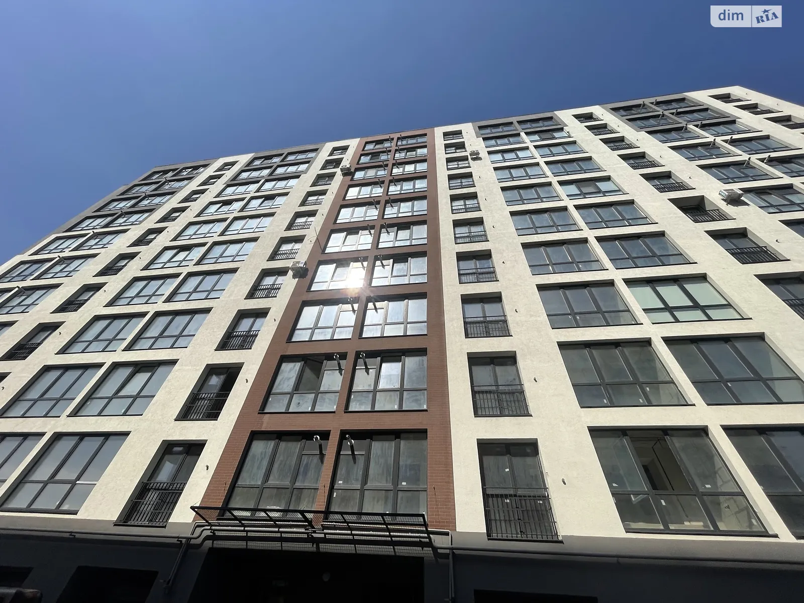 Продается 1-комнатная квартира 42.7 кв. м в Ивано-Франковске, ул. Ребета Л., 10Д - фото 1