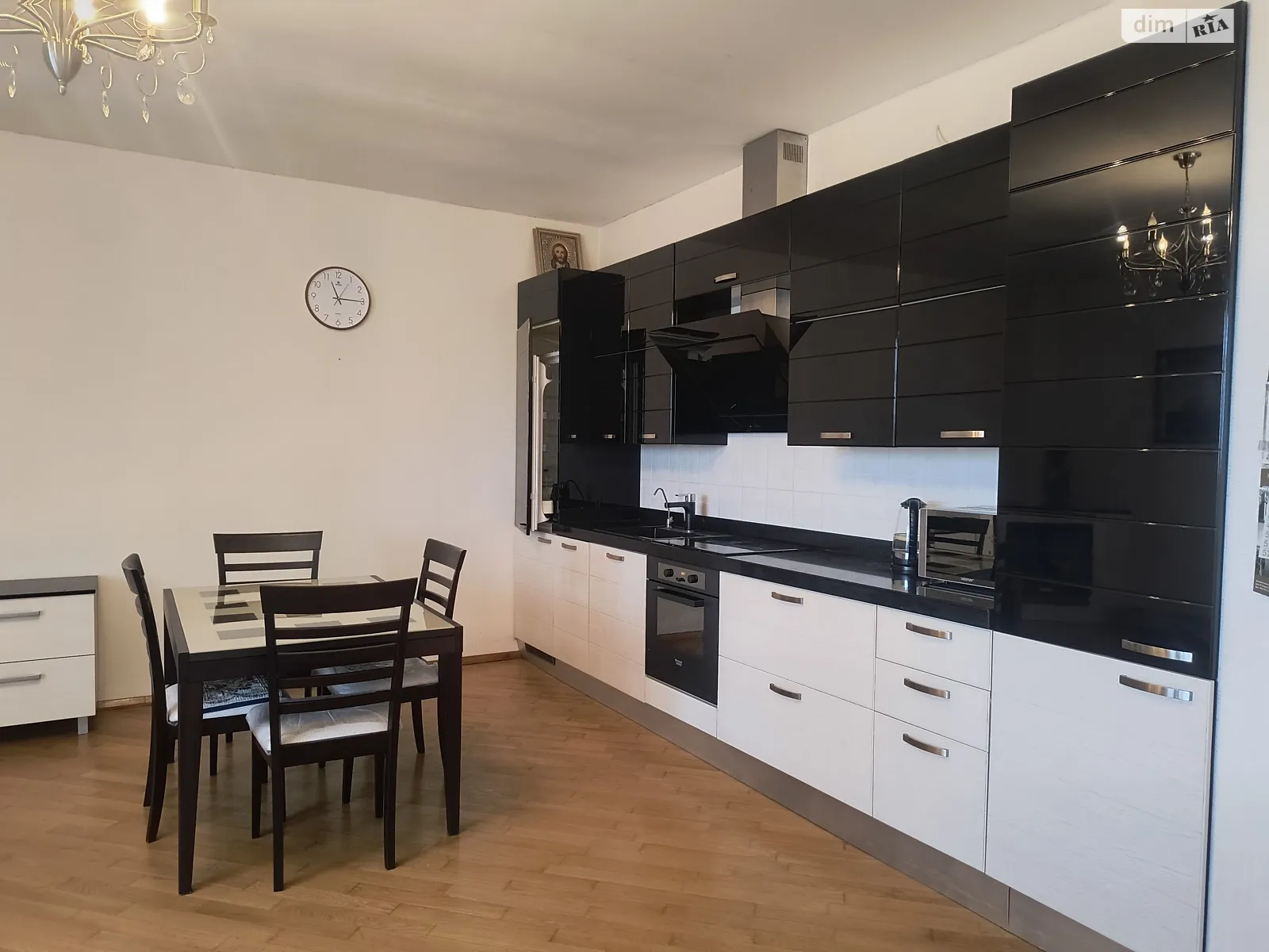 Продается 2-комнатная квартира 93.1 кв. м в Одессе, ул. Базарная, 5/4 - фото 1