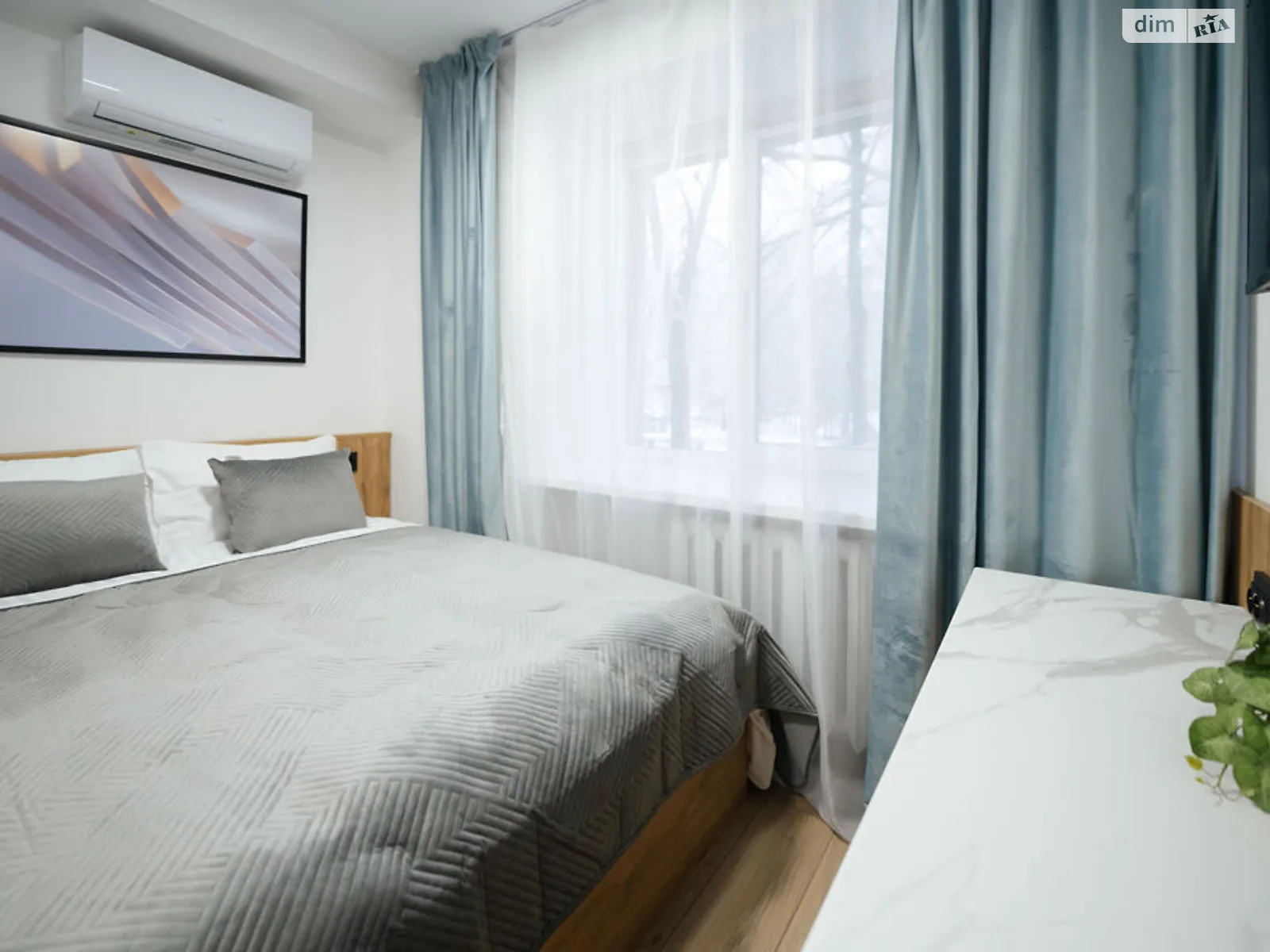 Сдается в аренду 1-комнатная квартира в Киеве, ул. Лаврская, 4 - фото 1