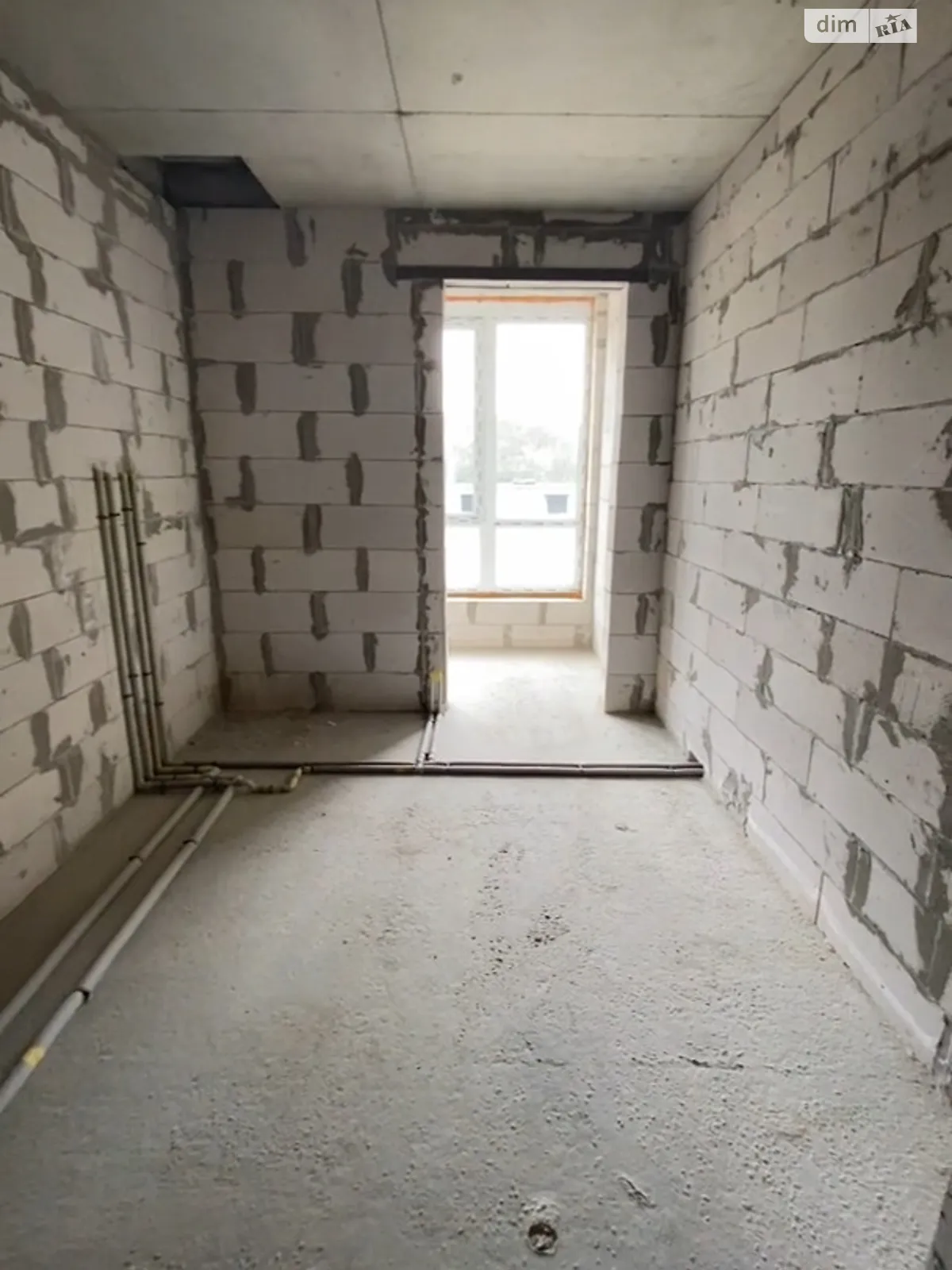 Продается 1-комнатная квартира 38 кв. м в Гостомеле, ул. Свято-Покровская(Ленина), 73 - фото 1