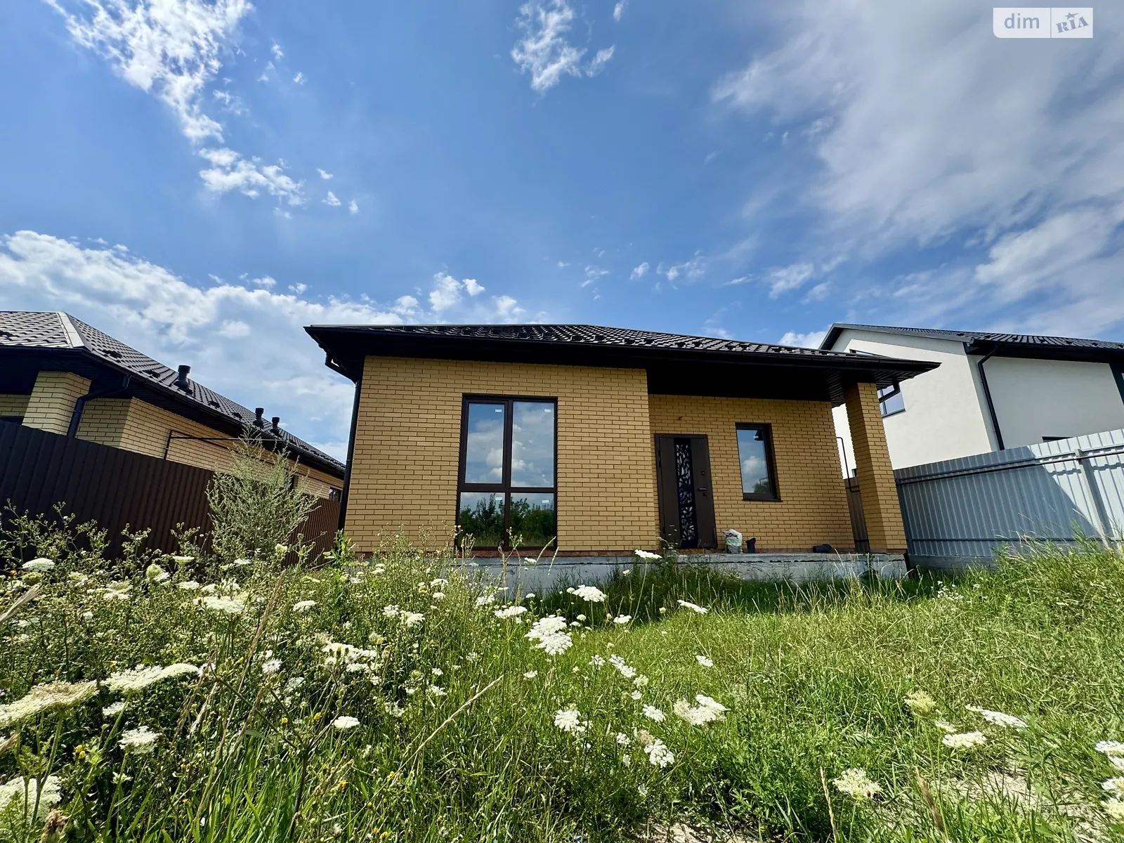 Продается одноэтажный дом 95 кв. м с участком, цена: 85000 $ - фото 1
