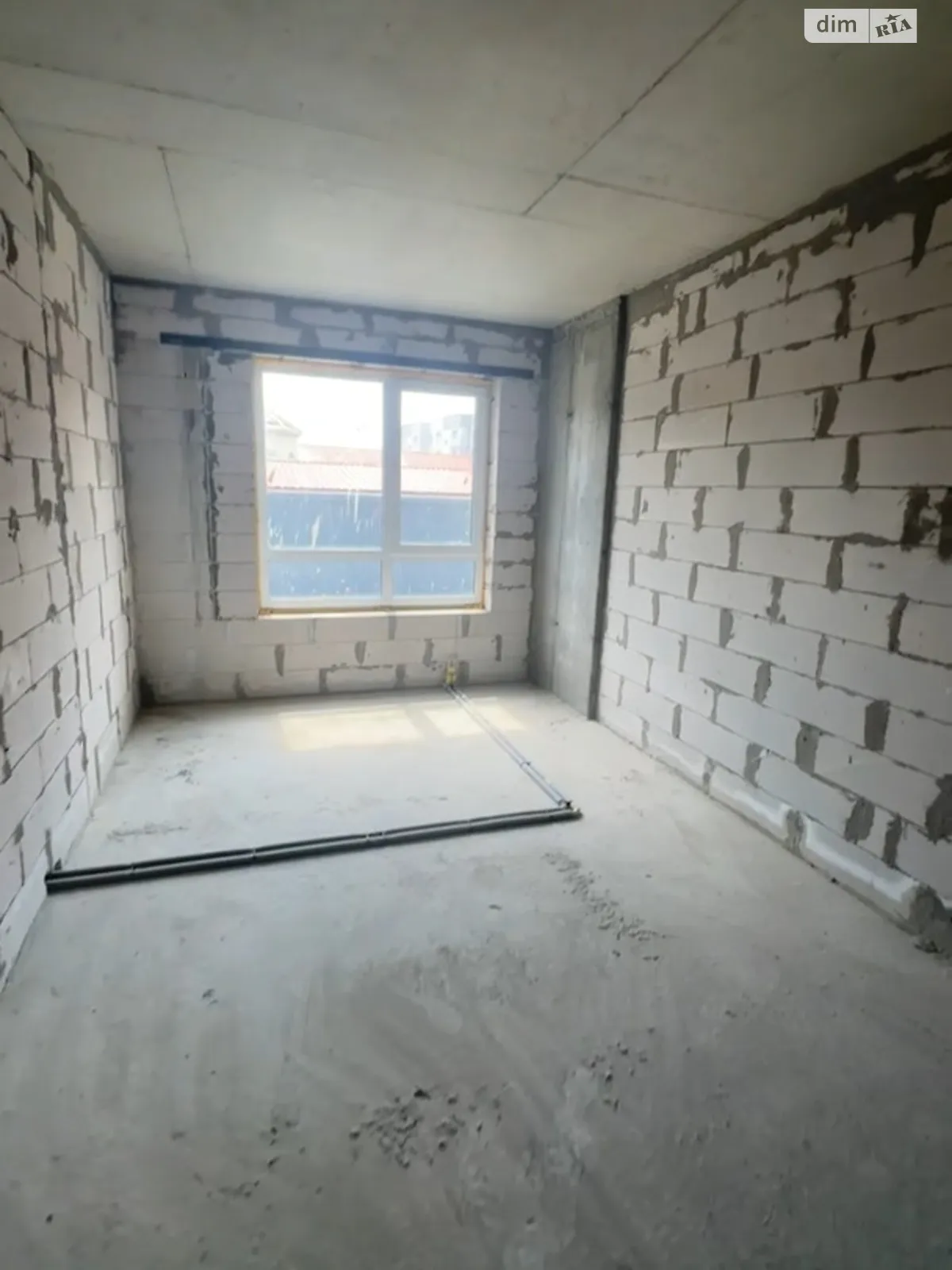 Продается 1-комнатная квартира 35 кв. м в Гостомеле, ул. Свято-Покровская(Ленина), 73 - фото 1