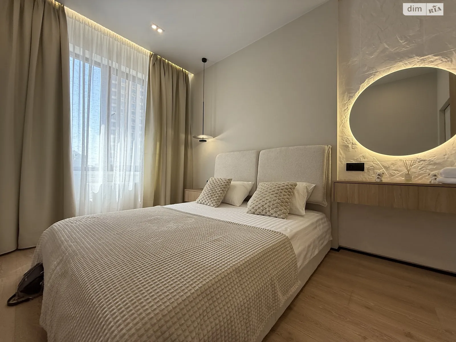 Продается 1-комнатная квартира 42 кв. м в Одессе, ул. Генуэзская, 1/1 - фото 1