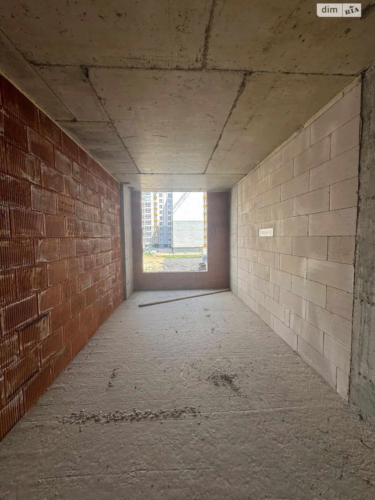 Продается 3-комнатная квартира 90 кв. м в Ивано-Франковске, ул. Химиков, 29 - фото 1