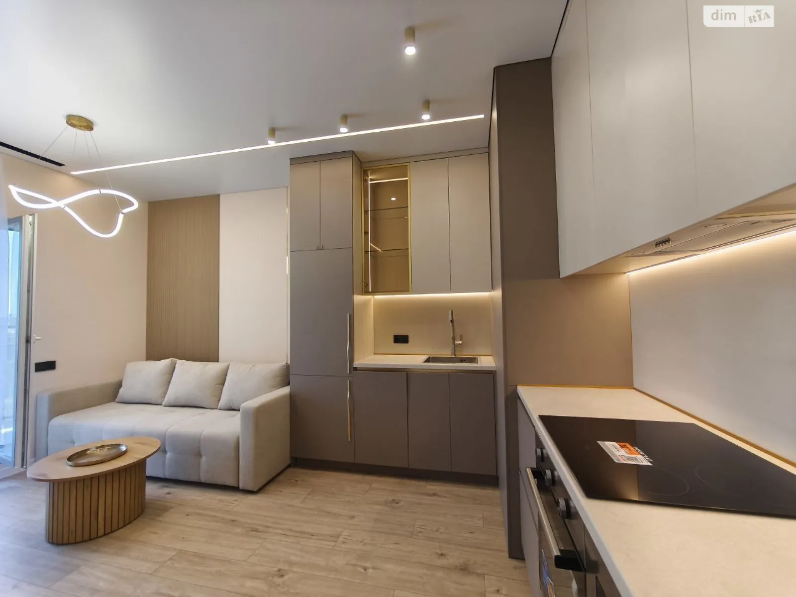 Продается 1-комнатная квартира 42.8 кв. м в Одессе, ул. Краснова - фото 1