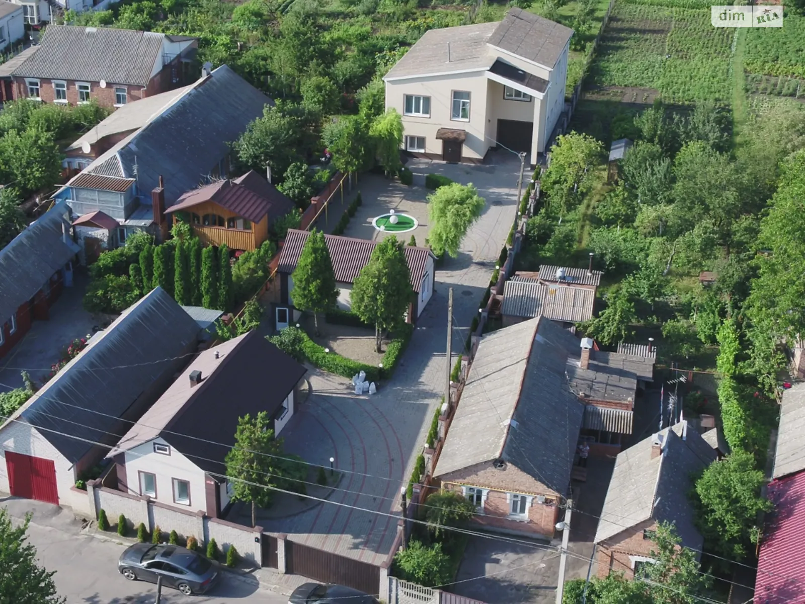 Продается дом на 2 этажа 245 кв. м с мебелью, цена: 215000 $ - фото 1