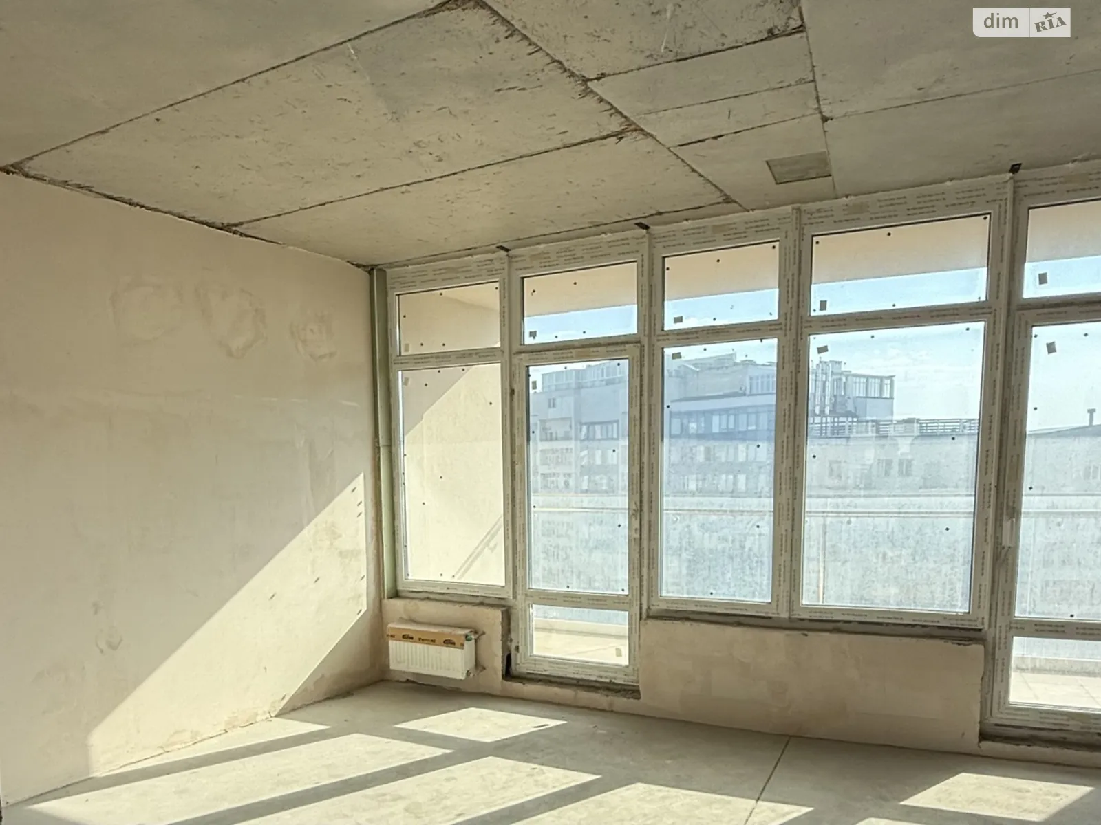 Продается 3-комнатная квартира 108.6 кв. м в Одессе, ул. Генуэзская, 3В - фото 1