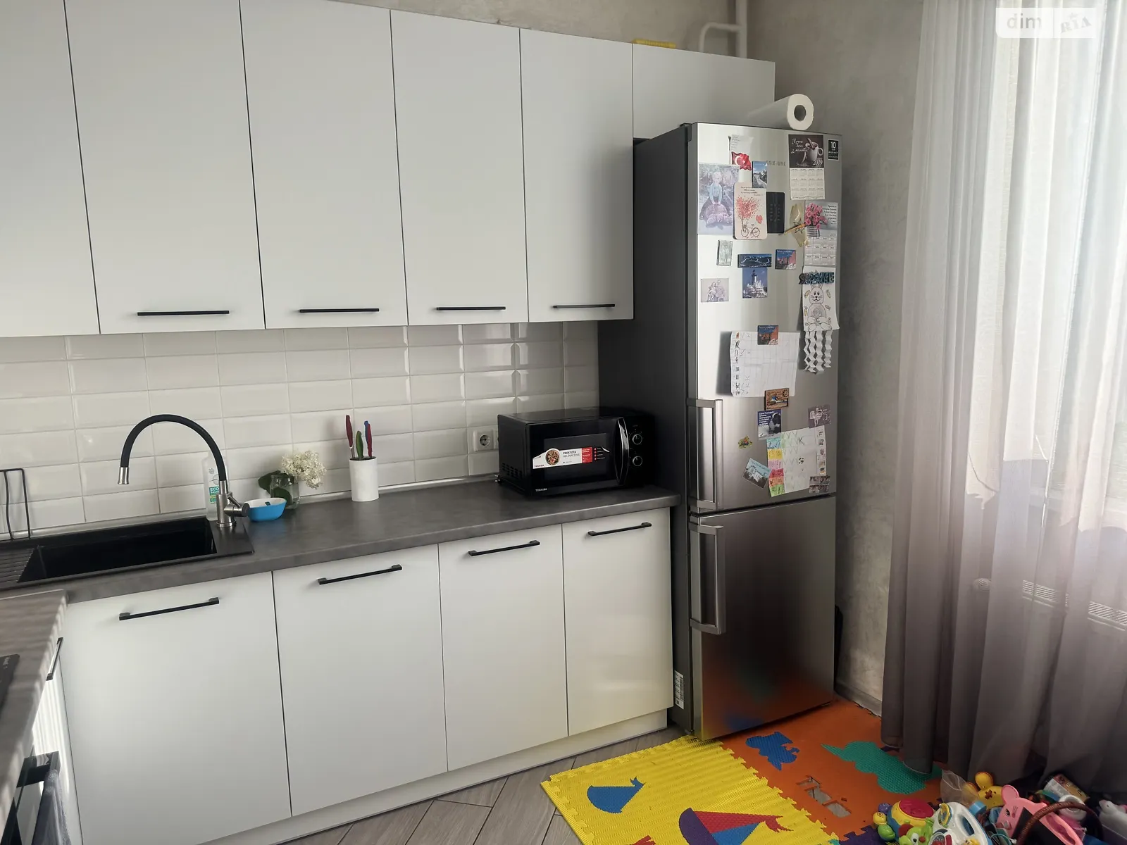 Продается 2-комнатная квартира 65.8 кв. м в Ровно, ул. Владимира Стельмаха(Курчатова), 62Л - фото 1