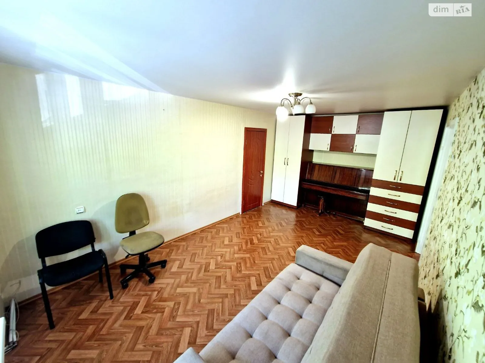 Продается 2-комнатная квартира 47 кв. м в Днепре, ул. Орловская, 31Б - фото 1