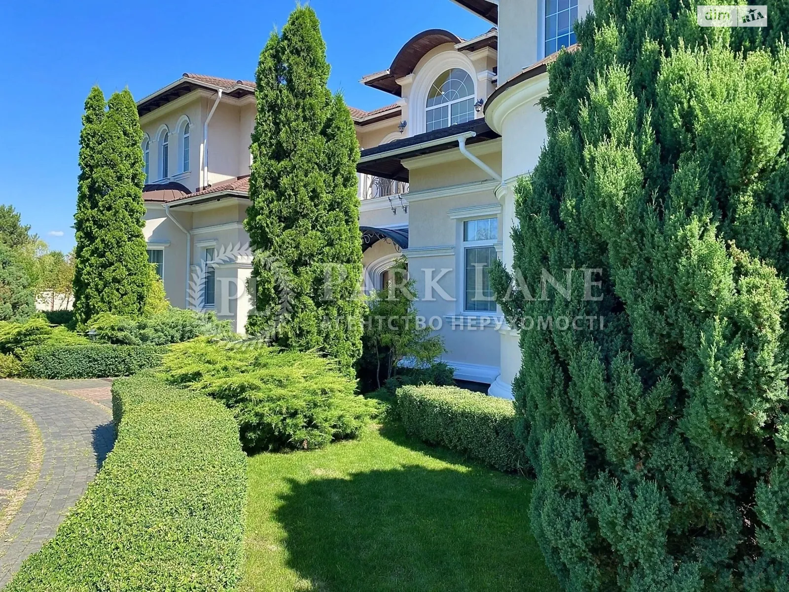 Продается дом на 2 этажа 882.9 кв. м с баней/сауной, цена: 7000000 $ - фото 1