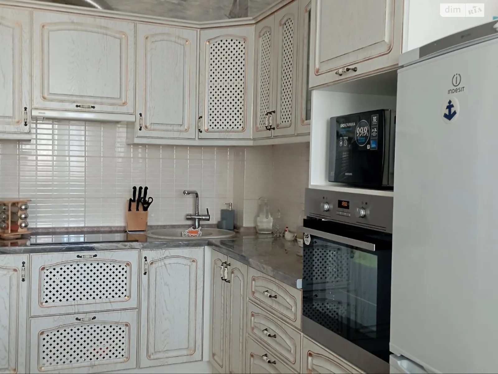 Продается 1-комнатная квартира 43.2 кв. м в Одессе, ул. Палия Семена, 73/1 - фото 1