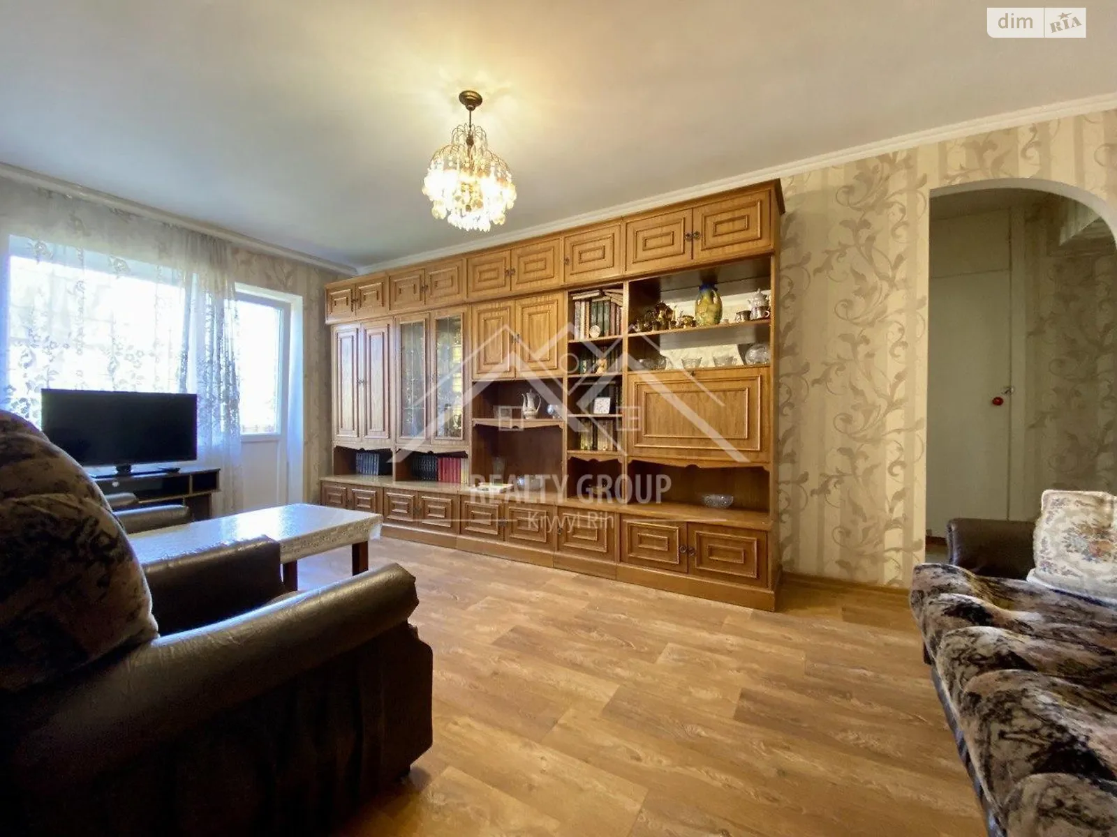 Продается 3-комнатная квартира 57 кв. м в Кривом Роге, ул. Юрия Каминского - фото 1