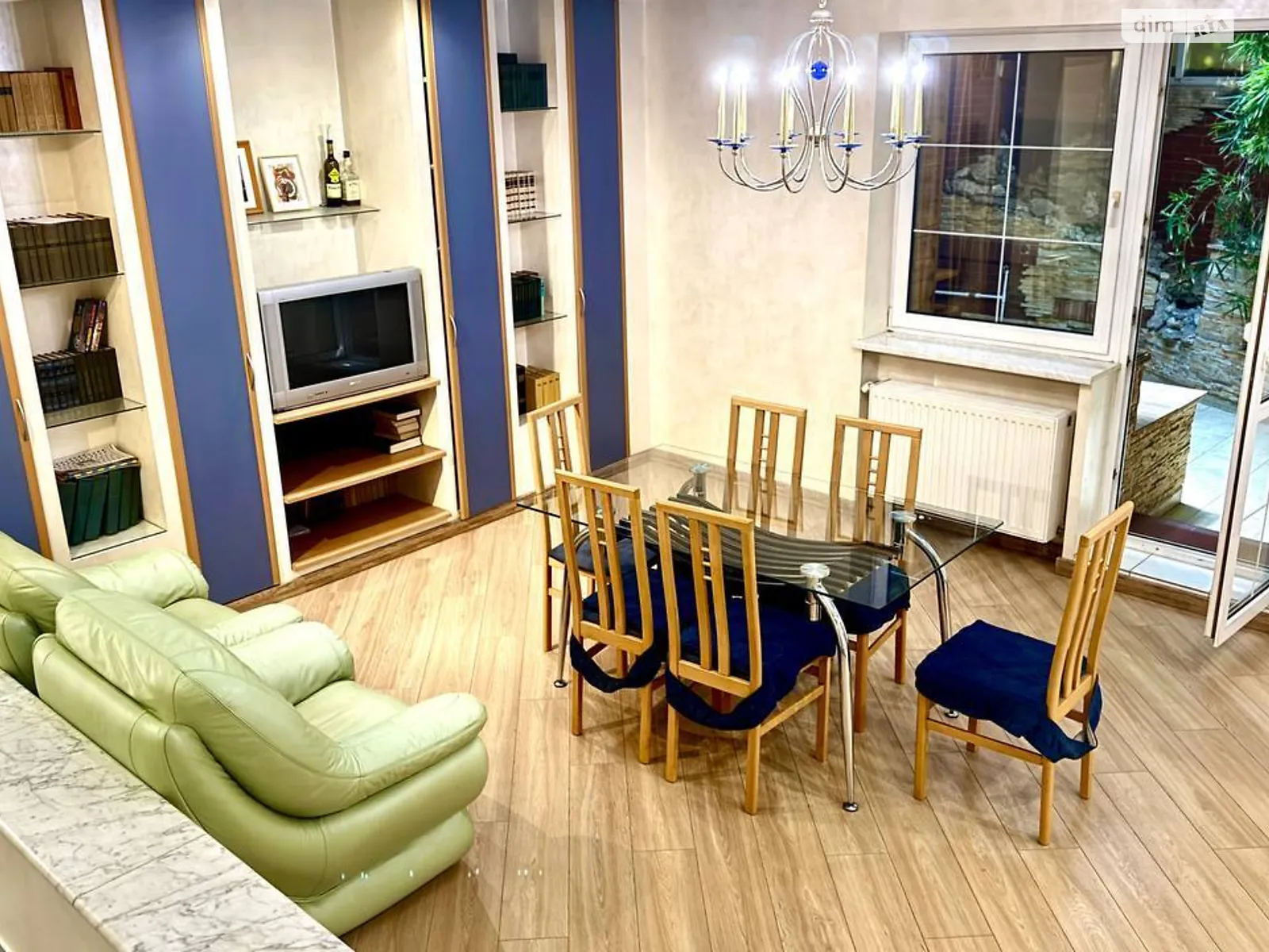 Здається в оренду будинок 2 поверховий 200 кв. м з ділянкою, цена: 1000 $ - фото 1