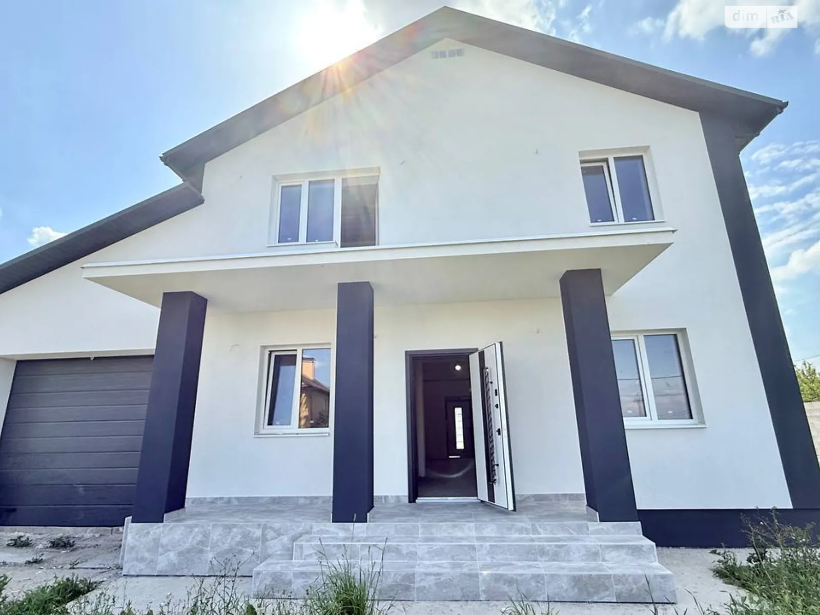 Продается дом на 2 этажа 200 кв. м с мебелью, цена: 169995 $ - фото 1