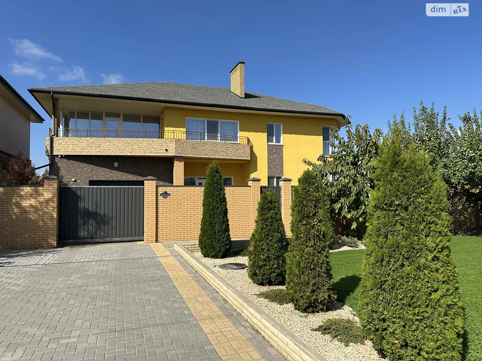 Продается дом на 2 этажа 531.3 кв. м с садом, цена: 350000 $ - фото 1