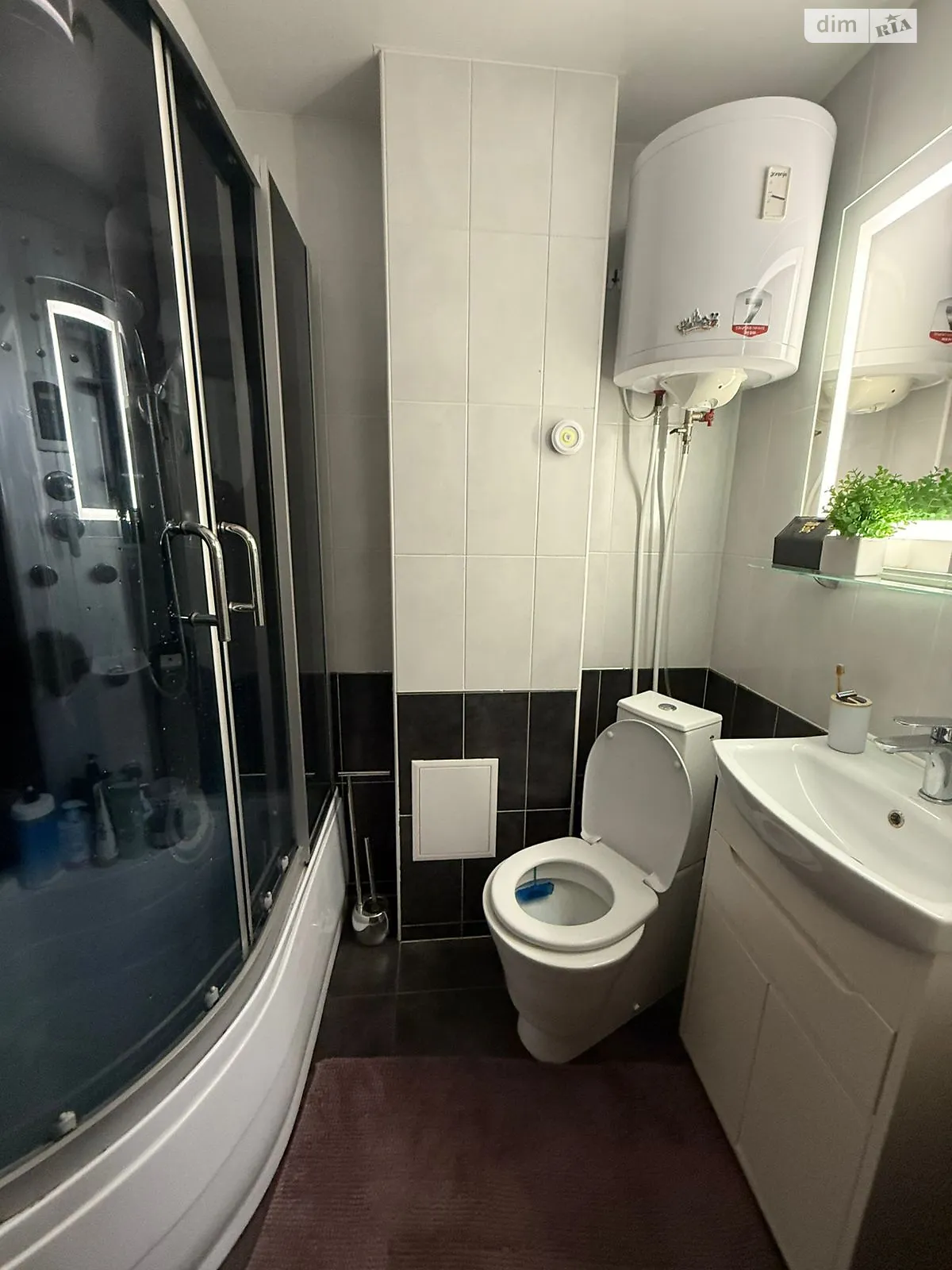 Продается 2-комнатная квартира 46 кв. м в Киеве, ул. Академика Шалимова(Героев Севастополя), 10А - фото 1