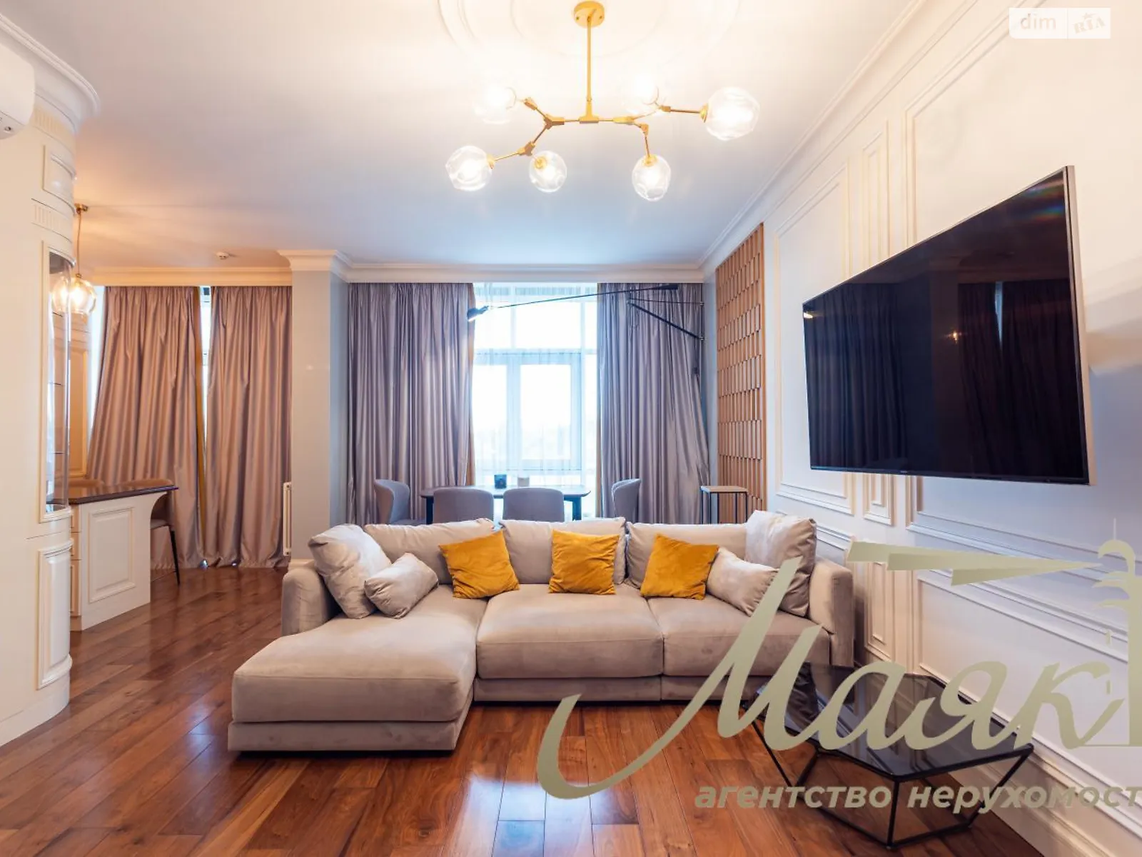 Продается 3-комнатная квартира 153 кв. м в Киеве, ул. Зверинецкая, 47 - фото 1