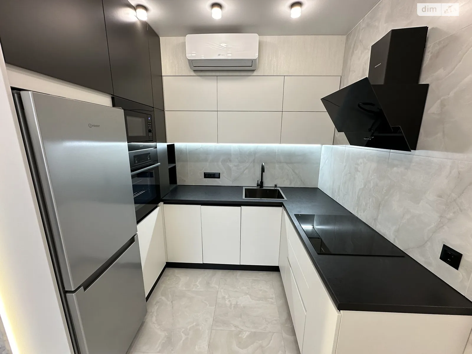 Продается 2-комнатная квартира 59 кв. м в Лиманке, ул. Жемчужная, 8 - фото 1