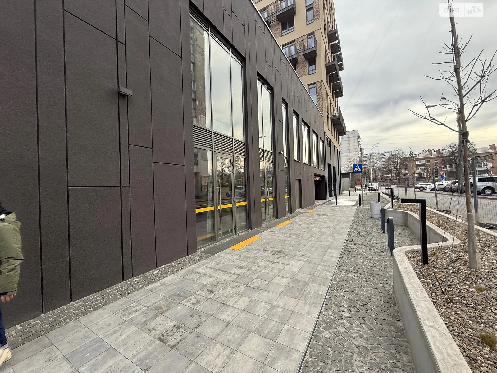 Сдается в аренду помещения свободного назначения 136 кв. м в 2-этажном здании, цена: 54400 грн - фото 1