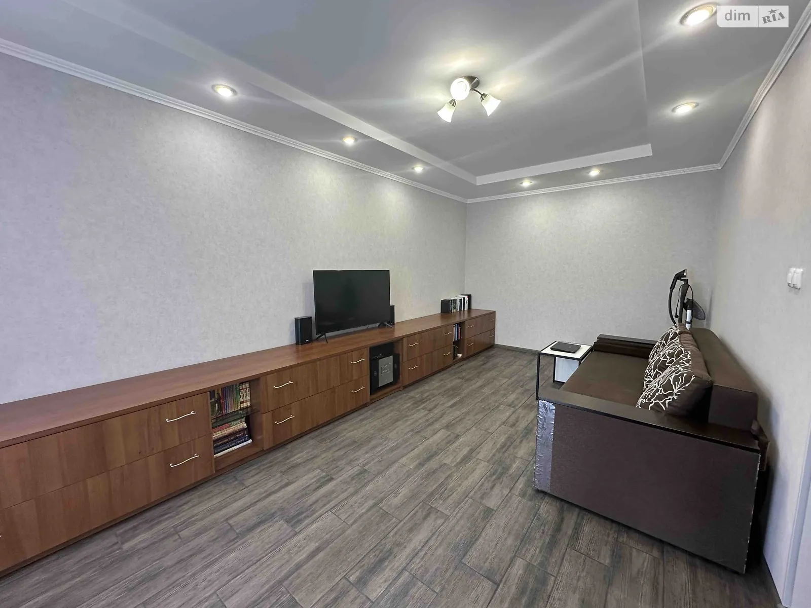 Продается 3-комнатная квартира 88.9 кв. м в Виннице, ул. Академика Ющенка - фото 1