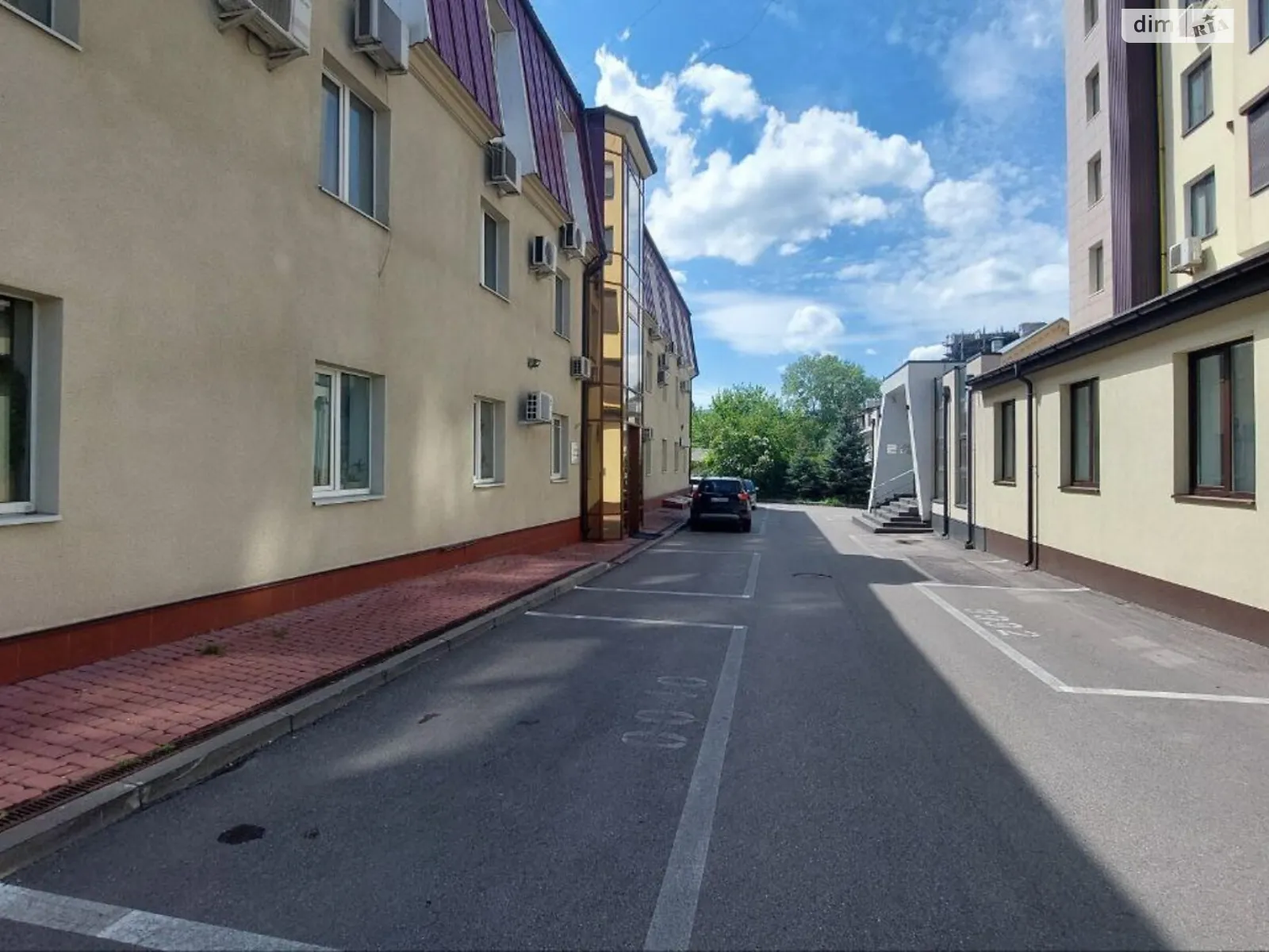 Продается офис 510.9 кв. м в бизнес-центре, цена: 255450 $ - фото 1