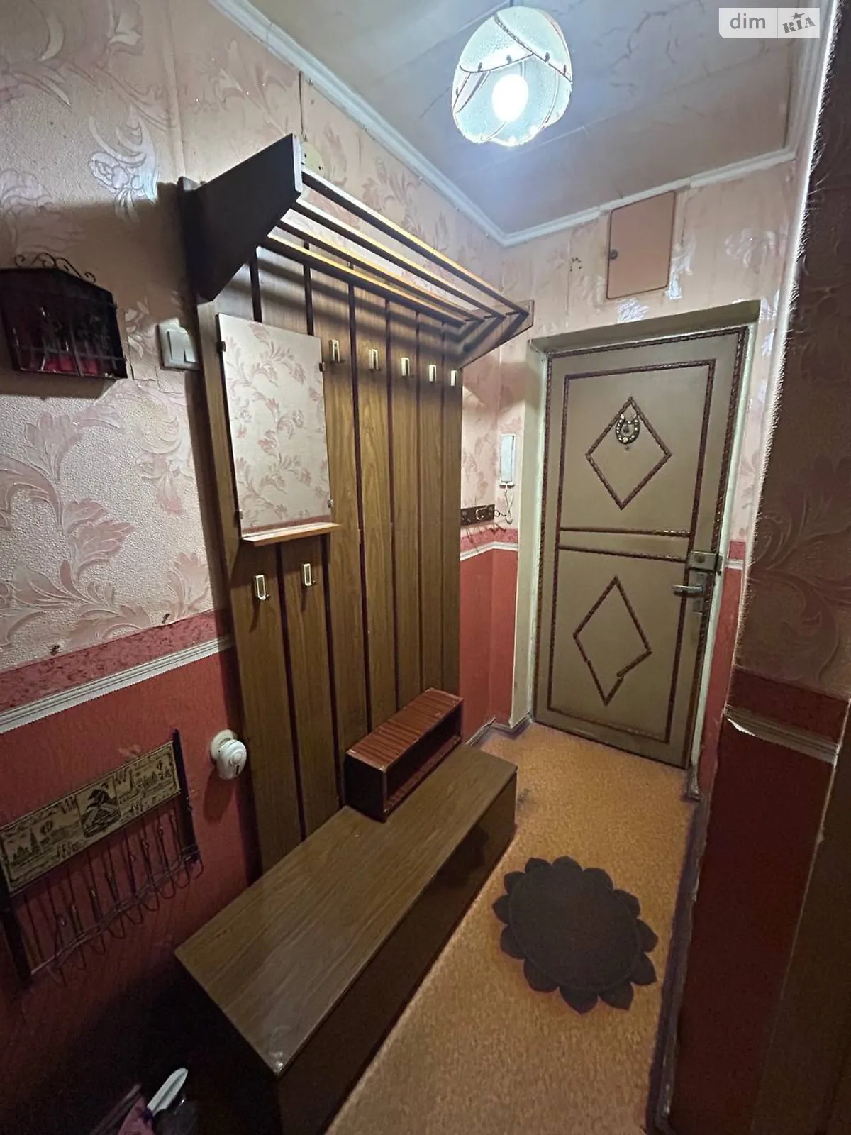 Продается 3-комнатная квартира 57.9 кв. м в Коростене, ул. Грушевского, 64 - фото 1