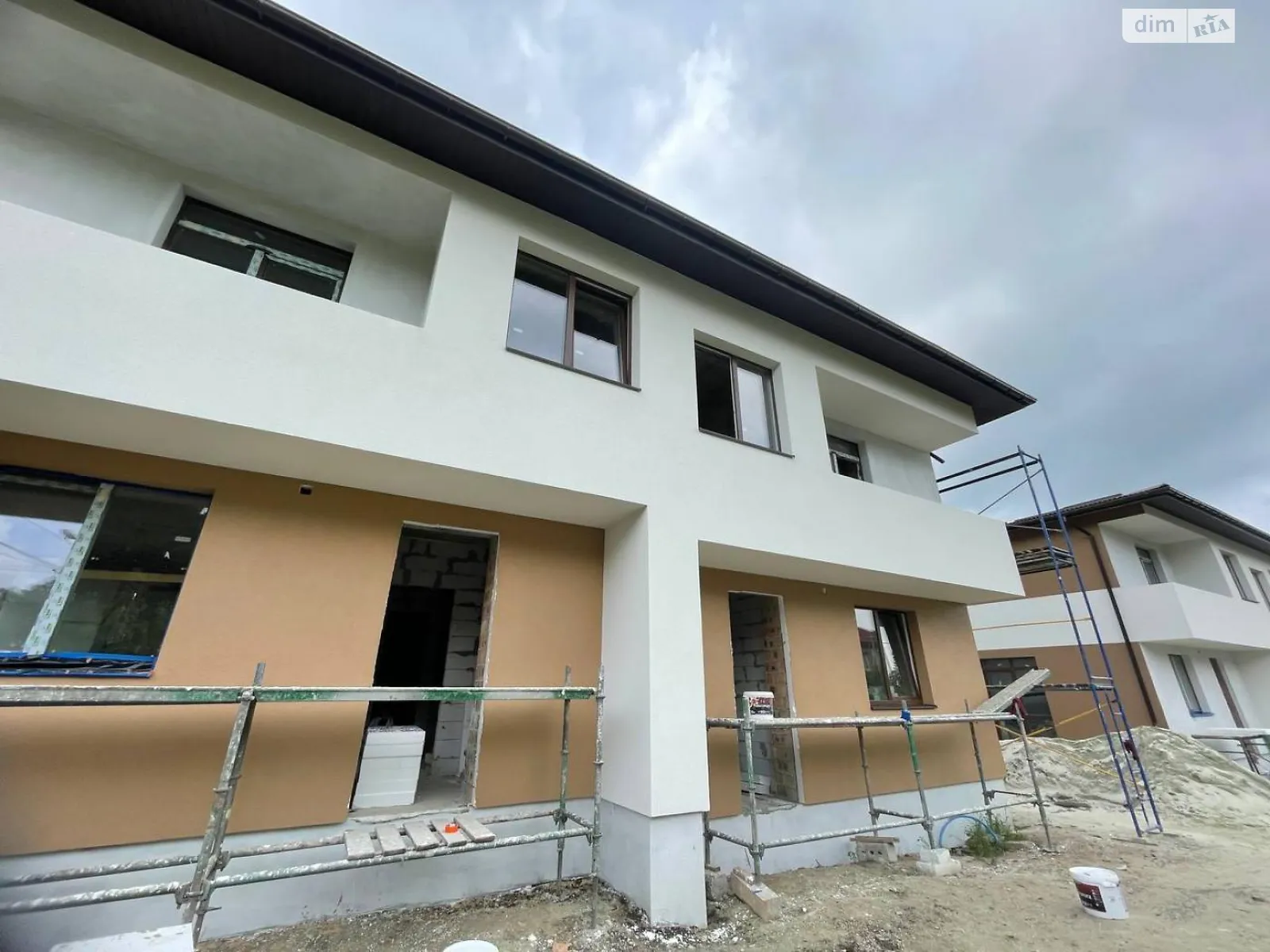 Продается дом на 2 этажа 77.87 кв. м с гаражом, цена: 50000 $ - фото 1