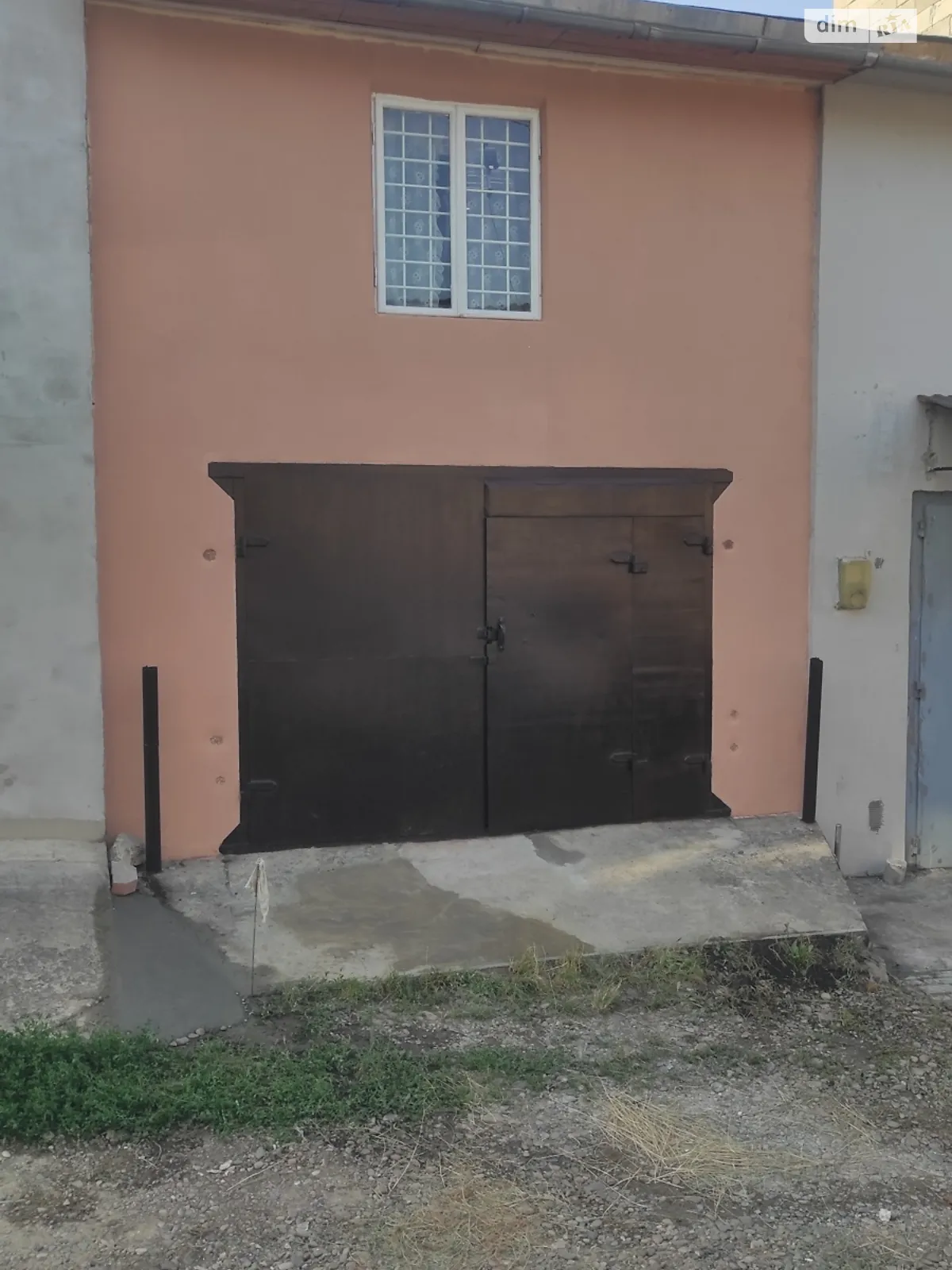 Продается место в гаражном кооперативе под легковое авто на 72 кв. м, цена: 12500 $ - фото 1