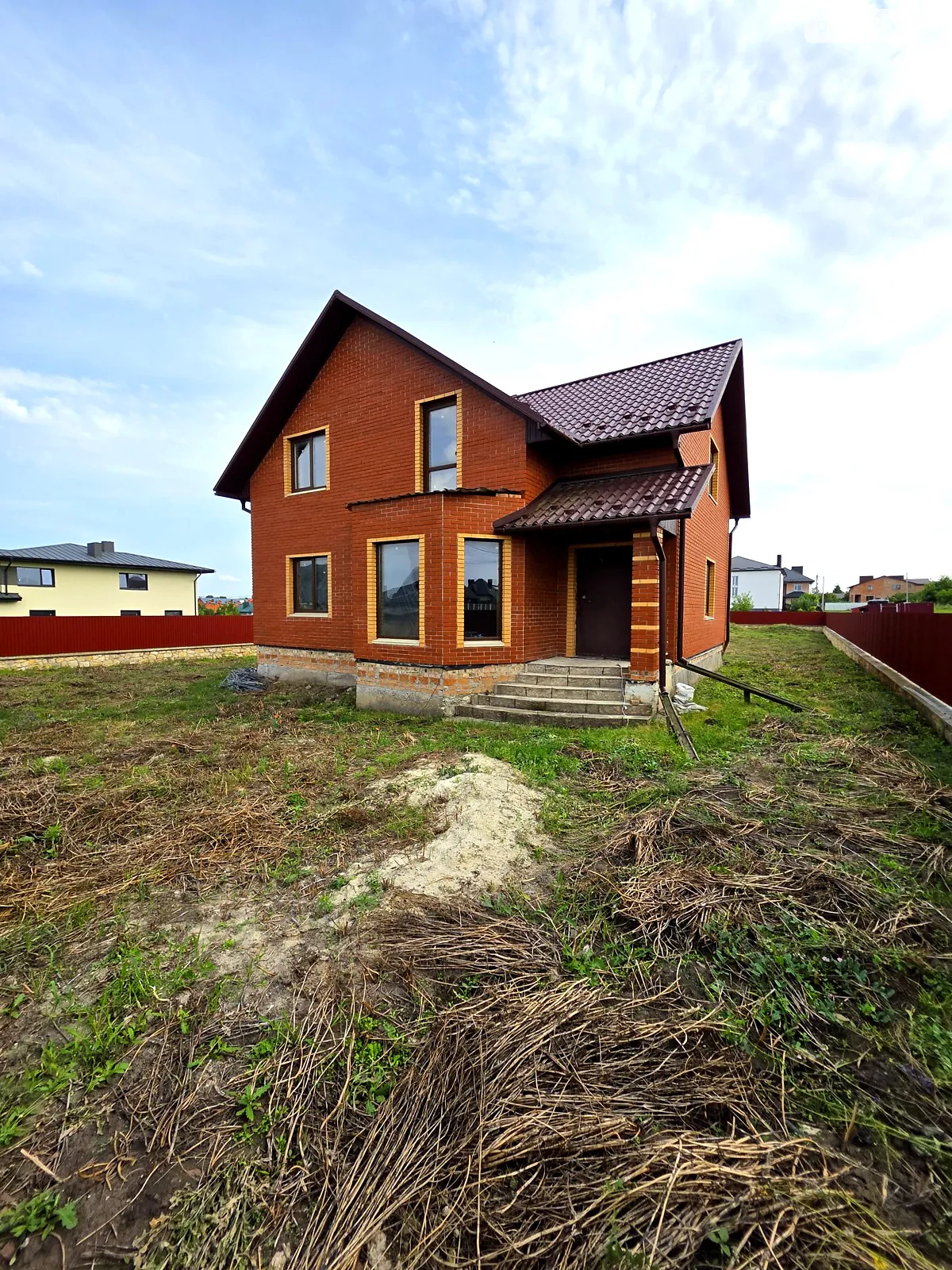 Продается дом на 2 этажа 174 кв. м с участком, цена: 165000 $ - фото 1